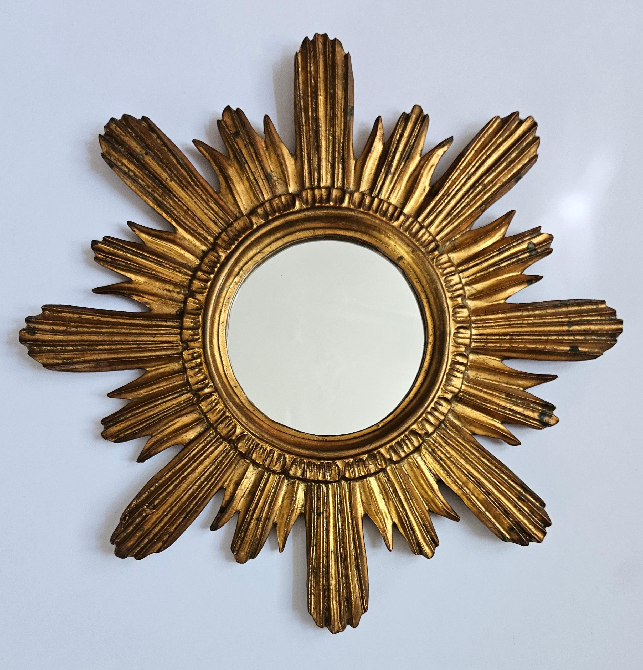 Mid-20th Century Midcentury Wall Mirror Gilted Wood Sunburst Starburst Stucco, Italy, 1950s