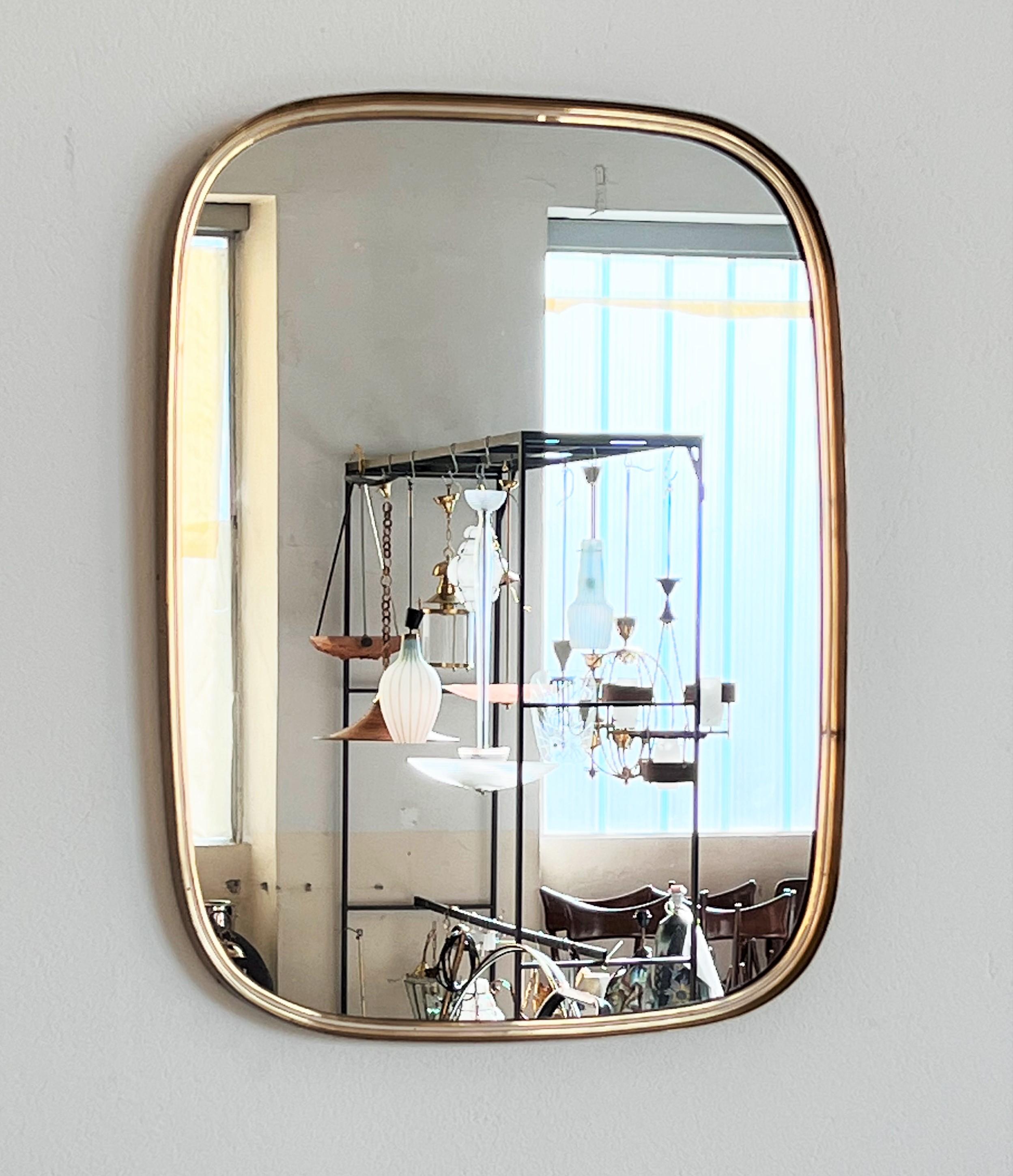 Mid-Century Modern Midcentury Wall Mirror in Brass by Vereinigte Werkstätten, Germany, 1960s For Sale