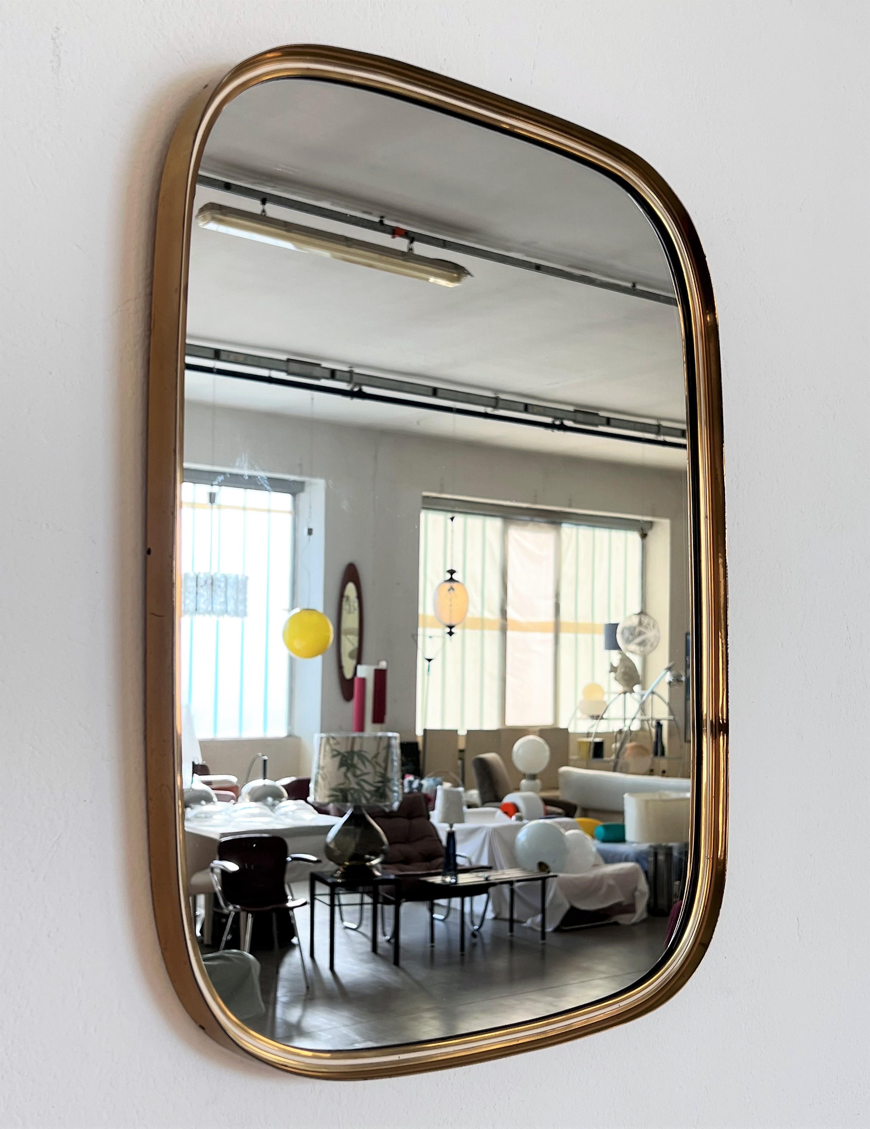 Midcentury Wall Mirror in Brass by Vereinigte Werkstätten, Germany, 1960s For Sale 3