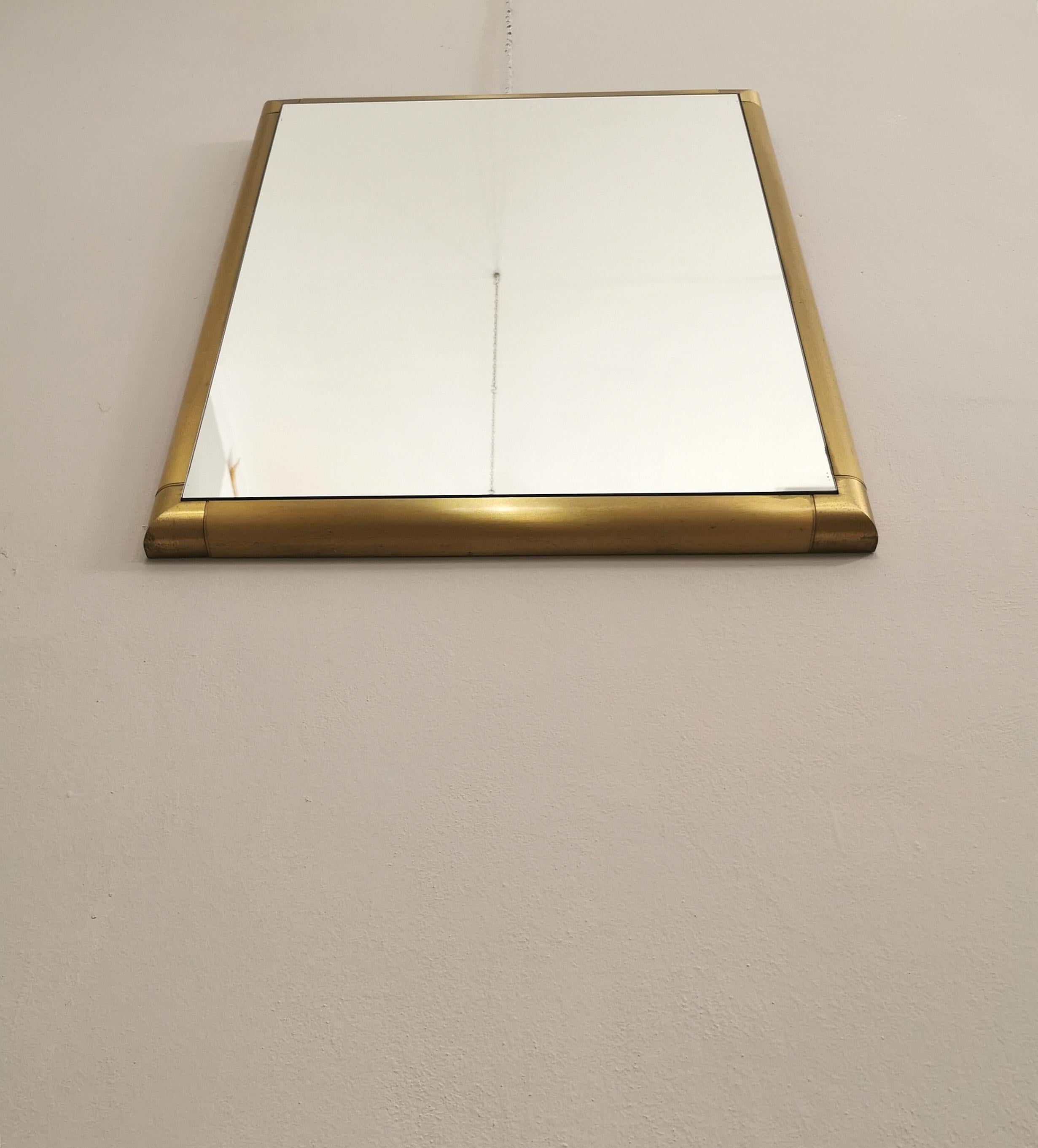 Midcentury Wandspiegel Massiv Messing Rechteckig Italienisches Design 1960s im Zustand „Gut“ im Angebot in Palermo, IT