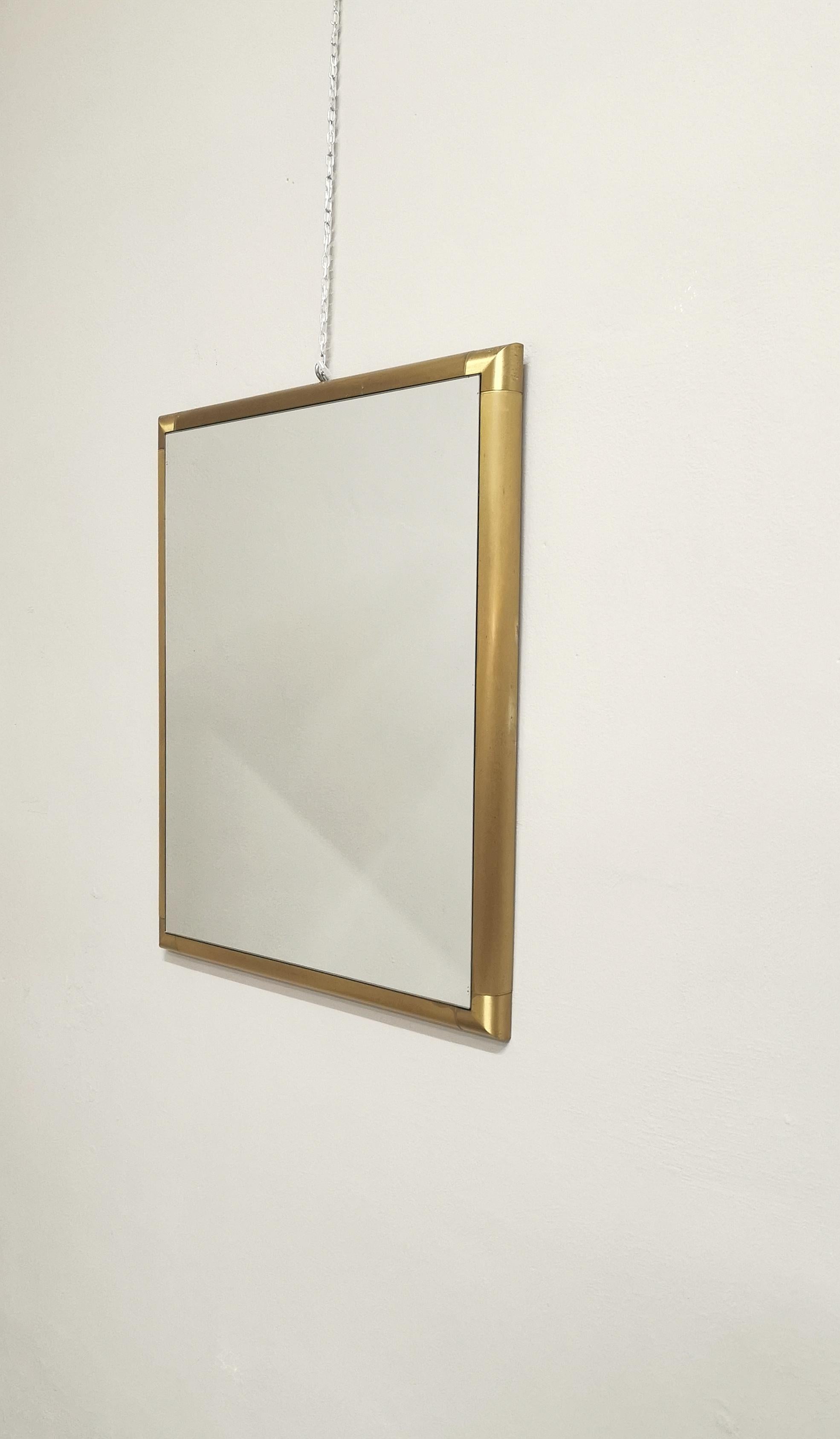Midcentury Wandspiegel Massiv Messing Rechteckig Italienisches Design 1960s im Angebot 2