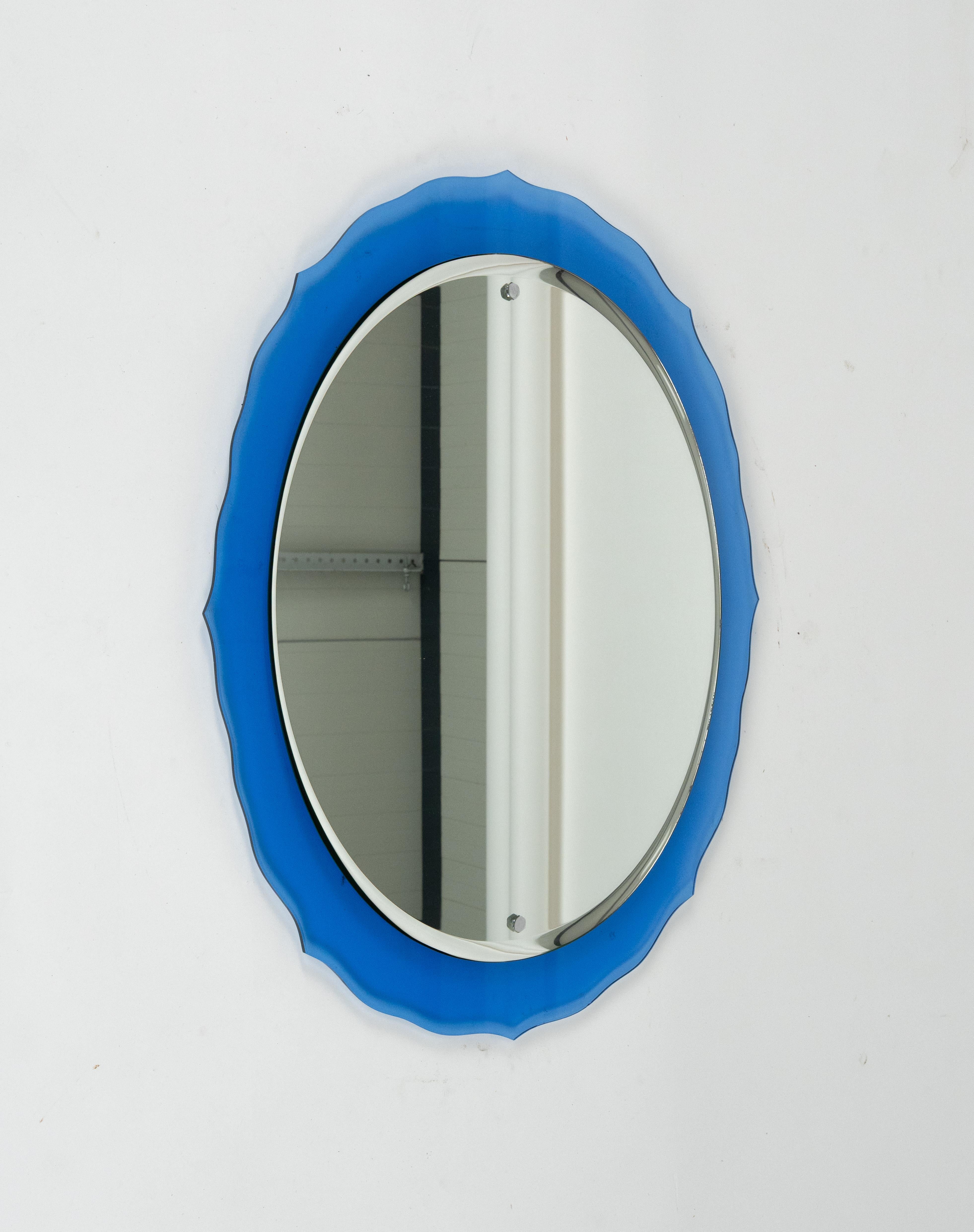 Wandspiegel mit blauem Glasrahmen im Cristal Arte Stil aus der Mitte des Jahrhunderts, Italien 1960er im Zustand „Gut“ im Angebot in Rome, IT