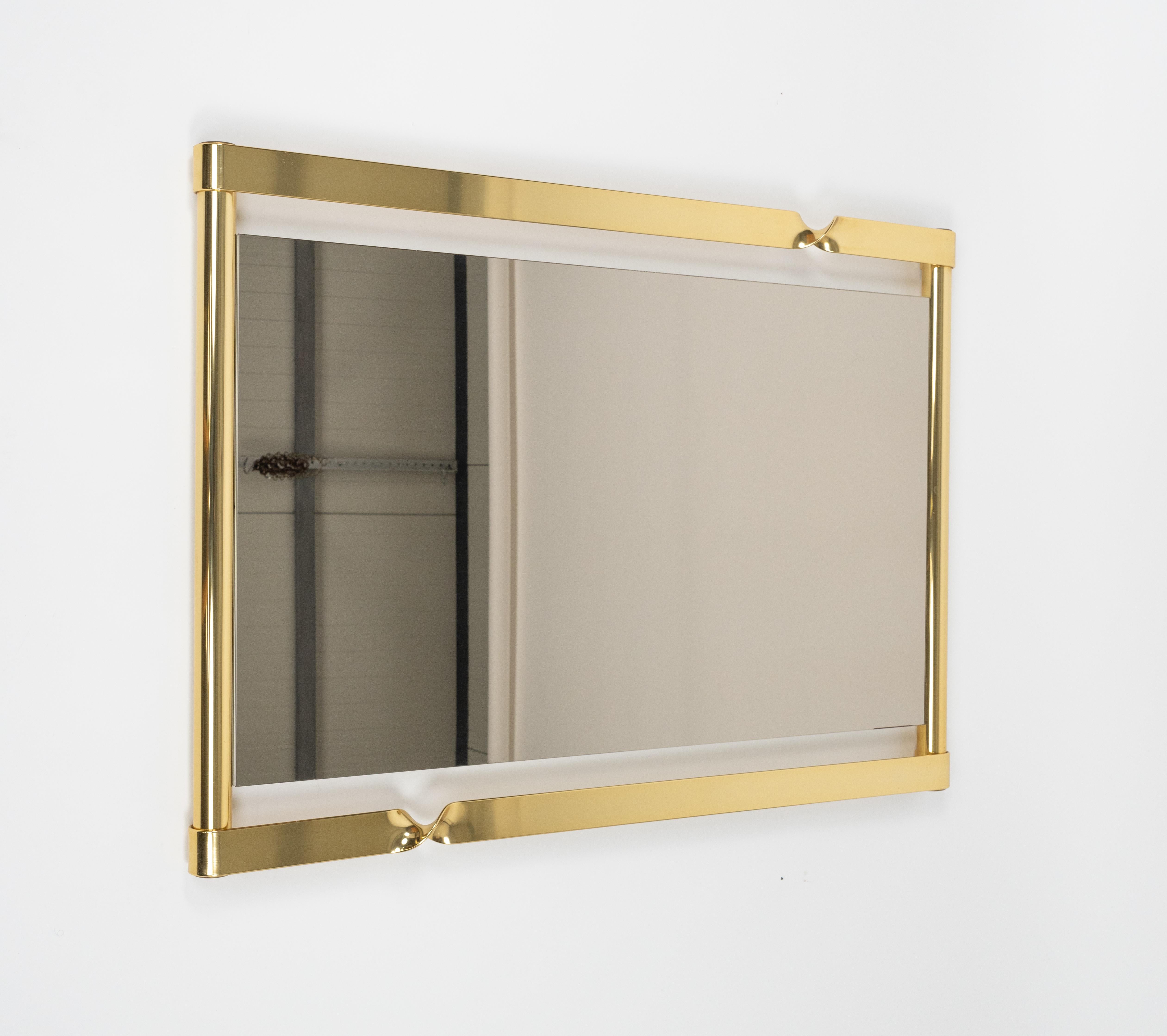 Midcentury Wall Mirror with Golden Twisted by Luciano Frigerio, Italy 1970s In Good Condition For Sale In Rome, IT