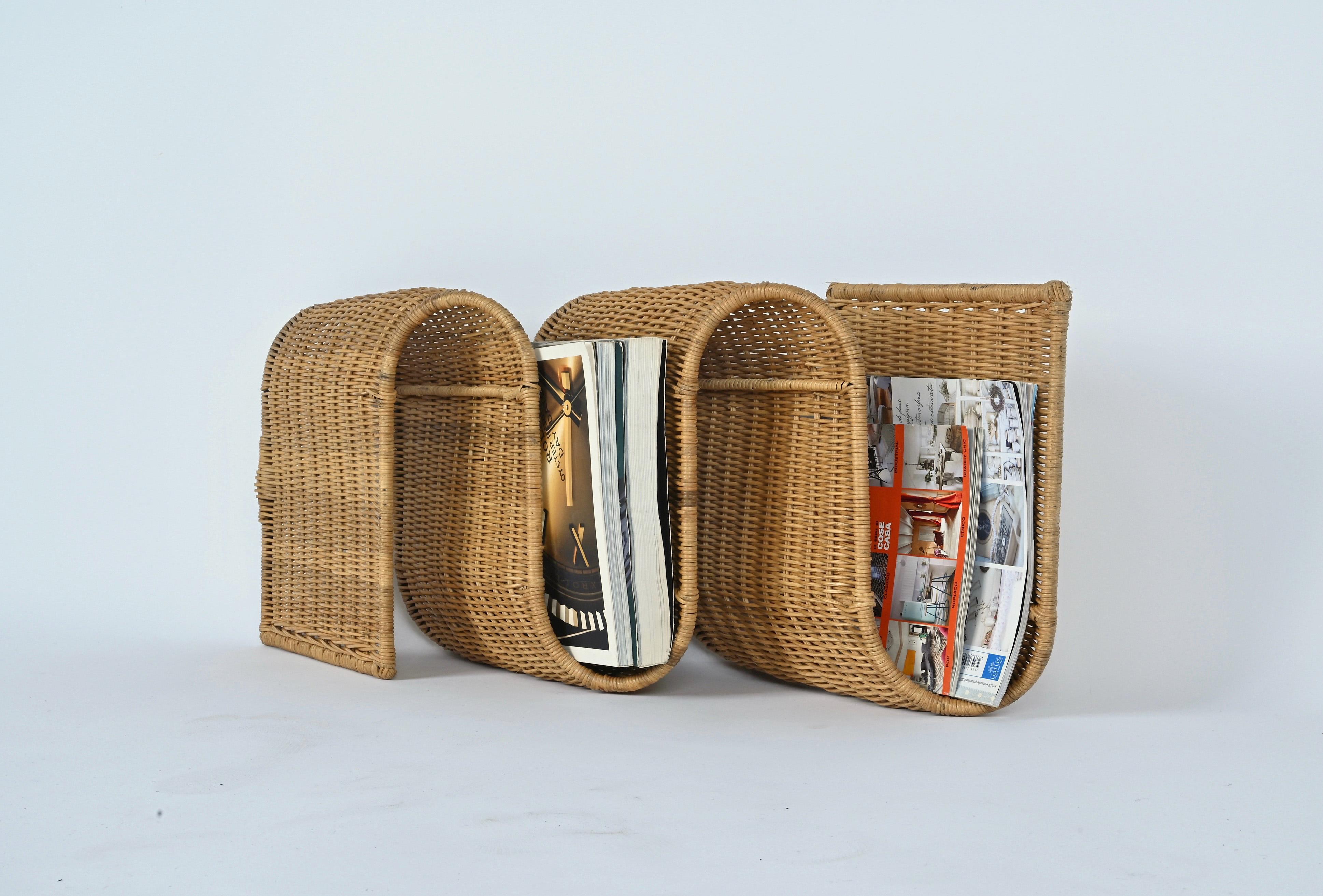 MIdcentury Wall Mount Sinusoidal Rattan Italian Magazine Rack, 1970s 3