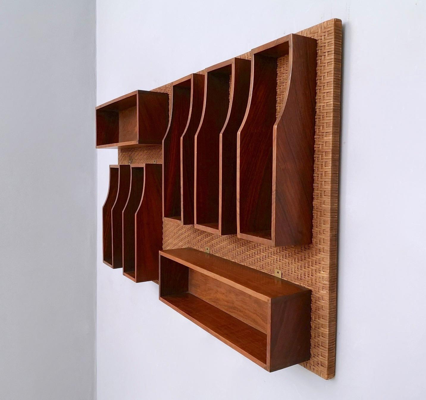 Italian Midcentury Wall-Mounted Walnut Bar Cabinet in the Style of Gio Ponti, 1960s