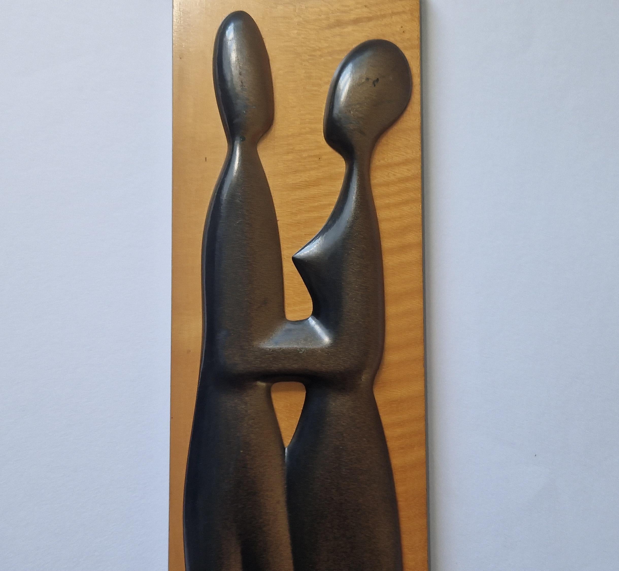 Escultura mural de madera de mediados de siglo Amantes, años 70 en venta 3