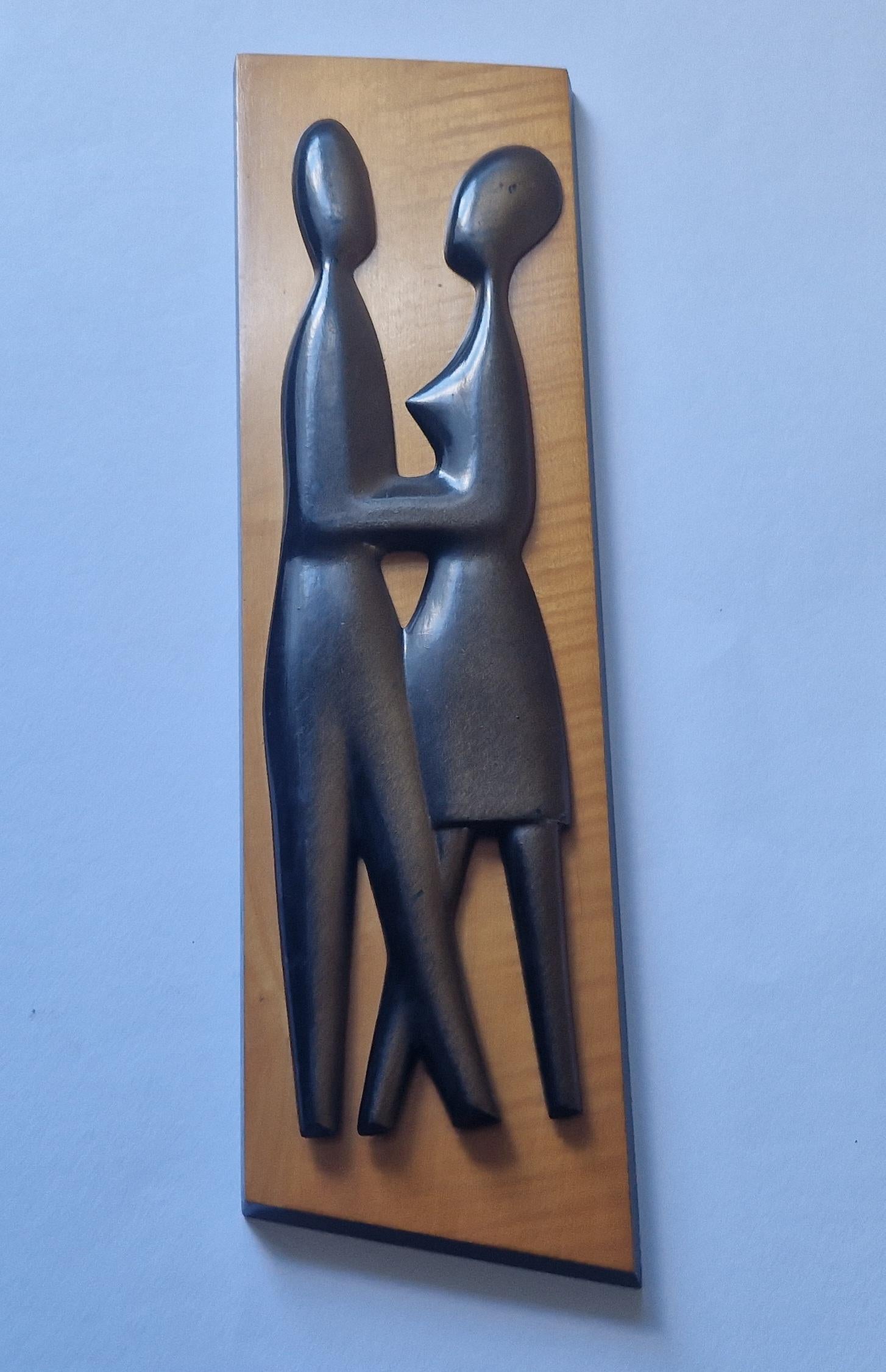 Escultura mural de madera de mediados de siglo Amantes, años 70 Alemán en venta