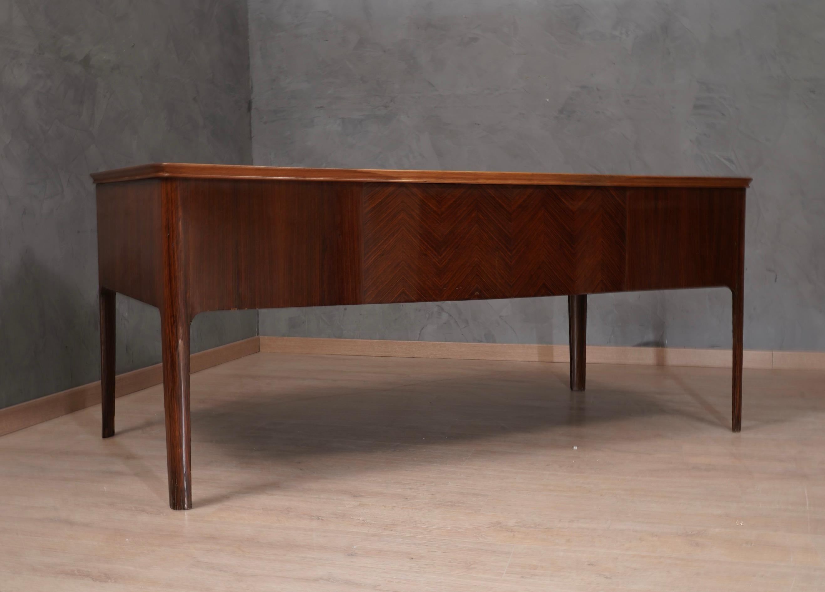 Midcentury Walnut and Leather Italian Writing Desk, 1950 For Sale 2