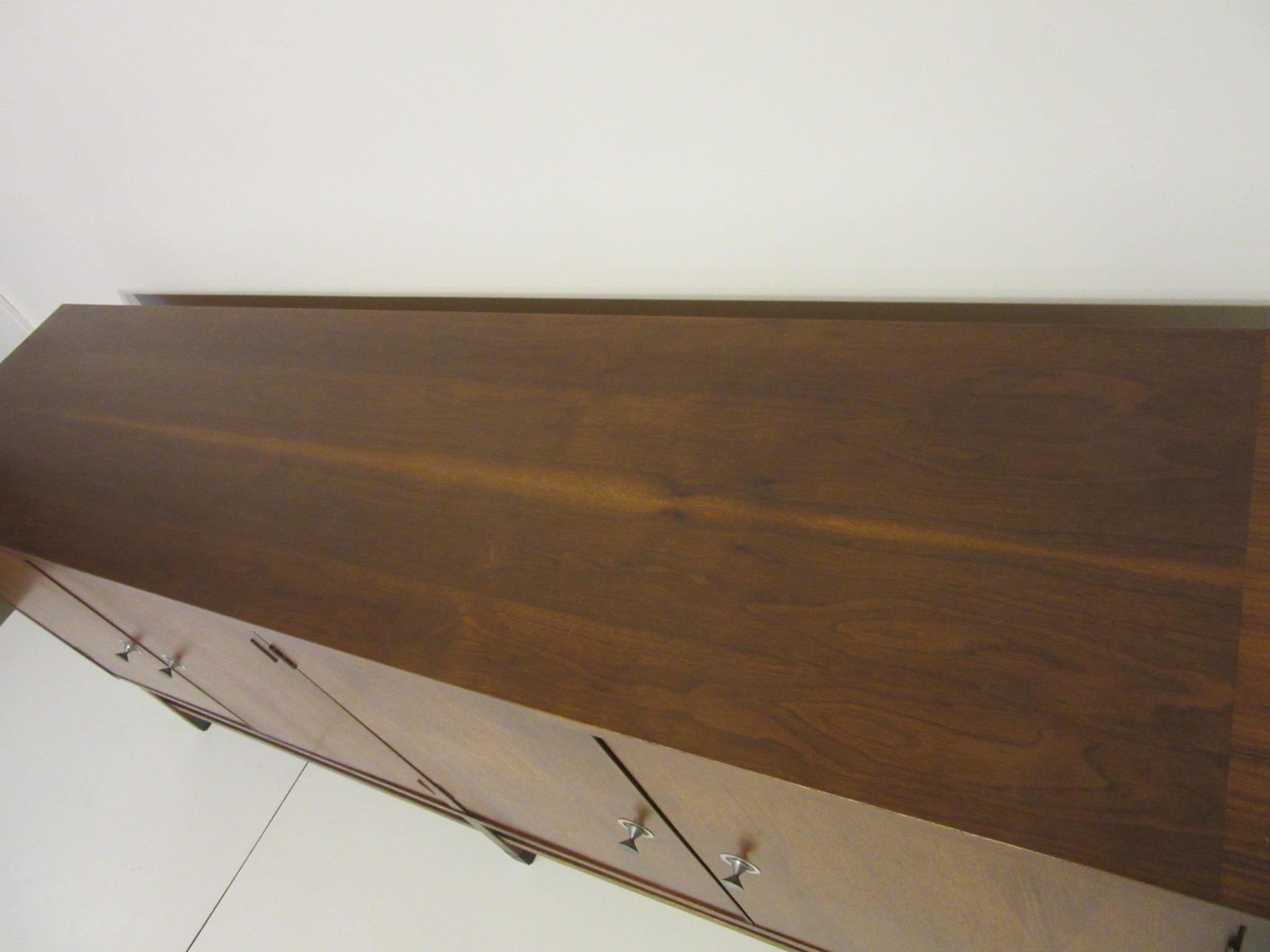 Midcentury Walnut and Rosewood Credenza / Sever Buffet 1