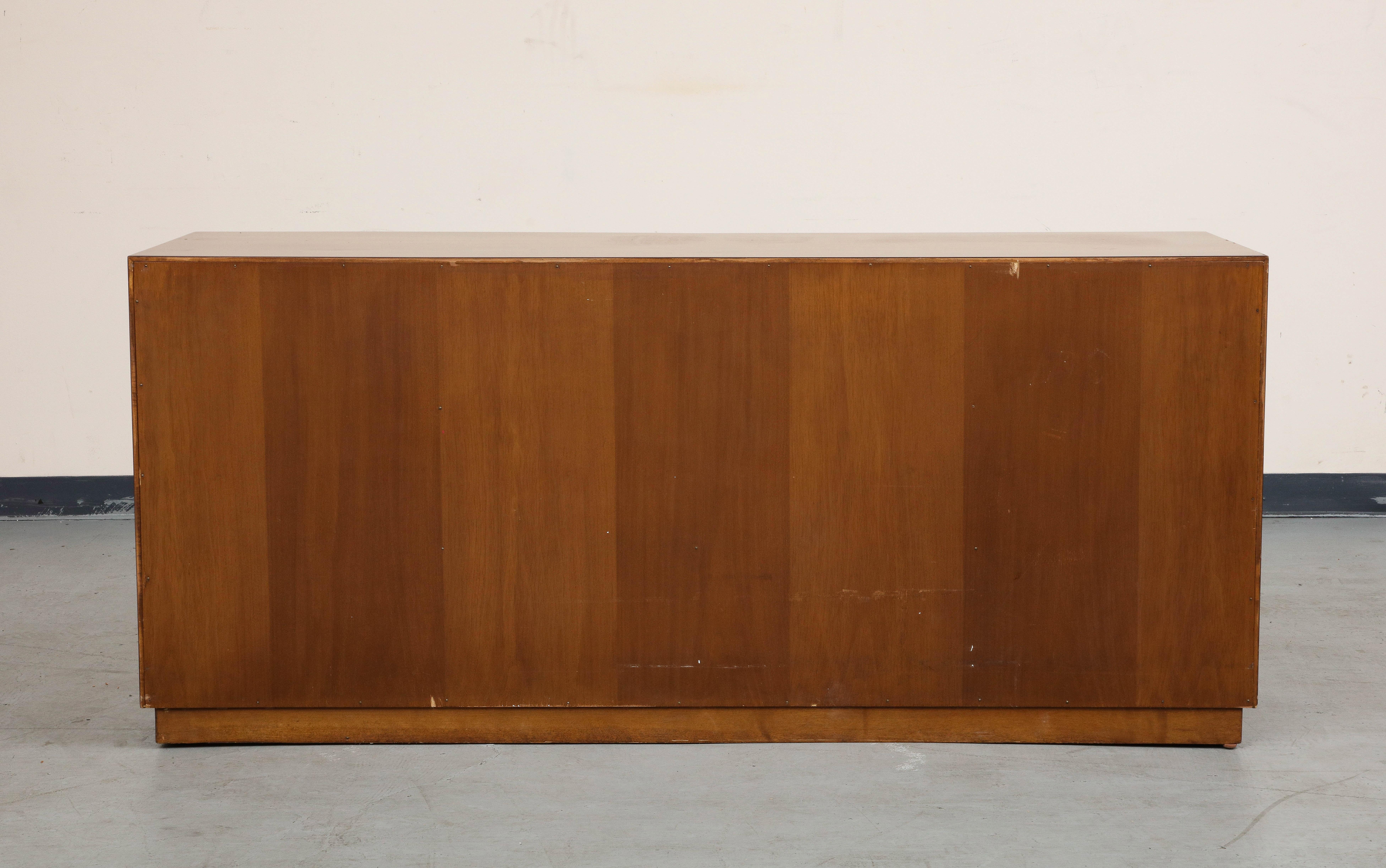 Midcentury Walnut Dresser, by T.H. Robsjohn-Gibbings for Widdicomb For Sale 4