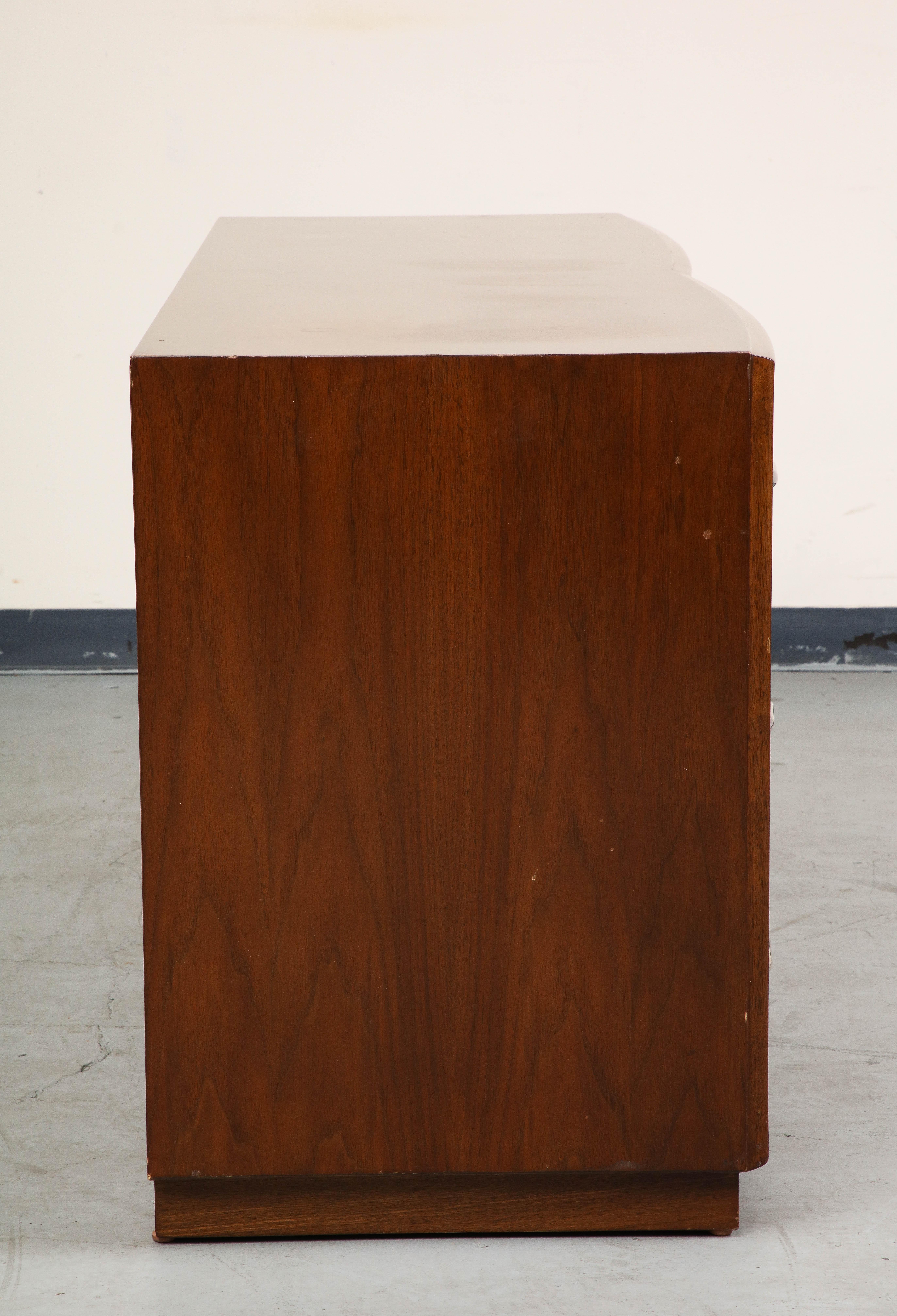 Midcentury Walnut Dresser, by T.H. Robsjohn-Gibbings for Widdicomb For Sale 2