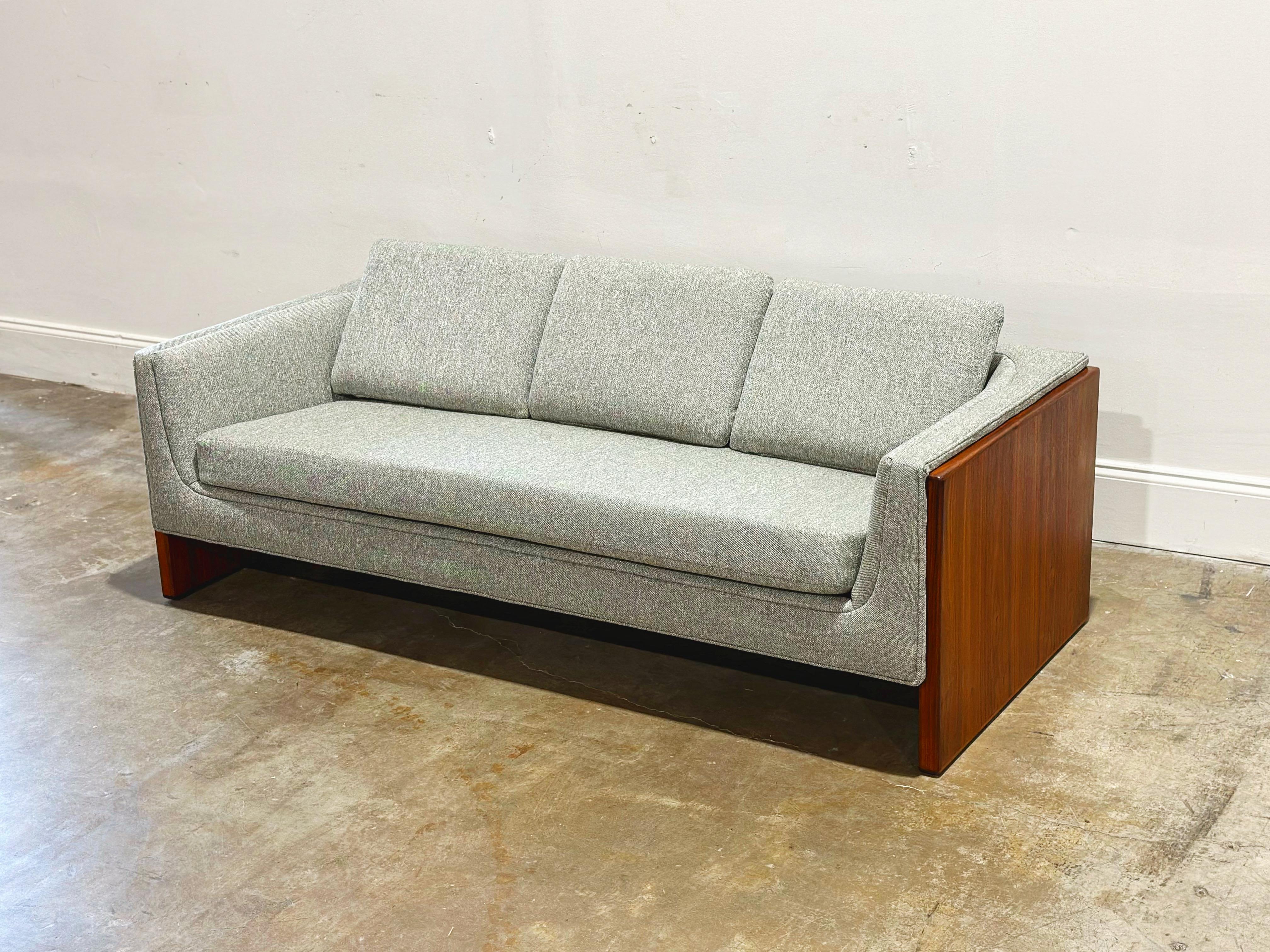 Midcentury Walnut Slab Modernist Case Sofa by Otmar - After Milo Baughman 2
