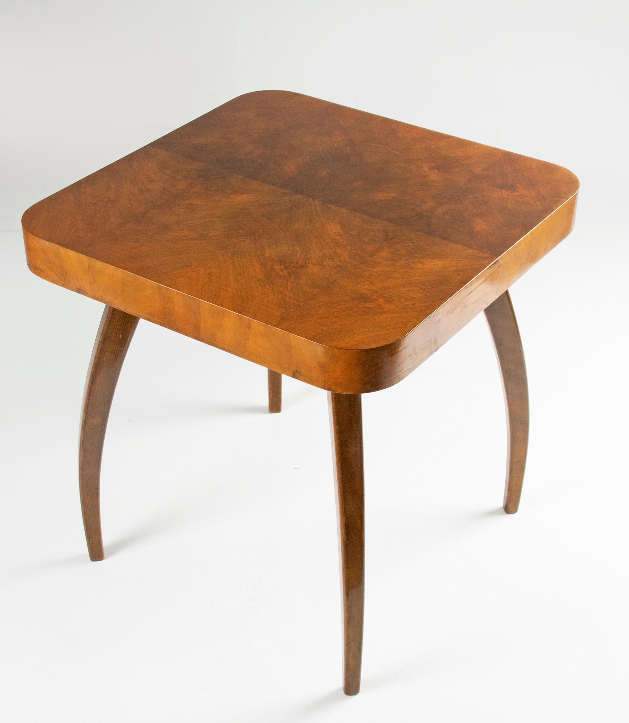 Midcentury Walnut Spiderleg Side Table H259 by Jindrich Halabala, UP 1