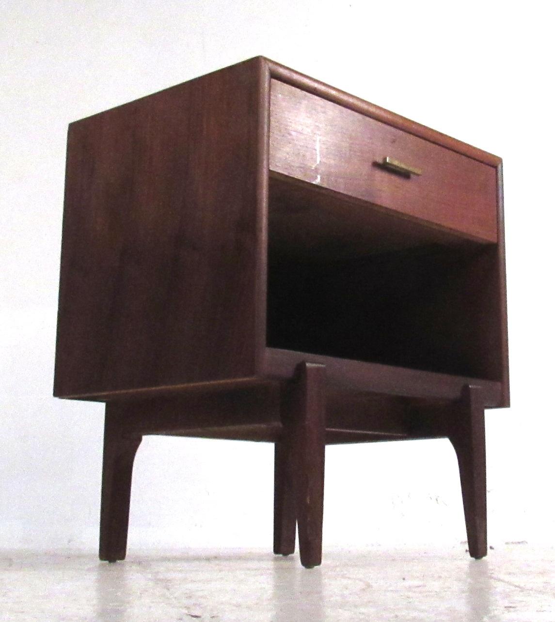 Mid-Century Modern Mid-century Walnut Three Piece Bedroom Set