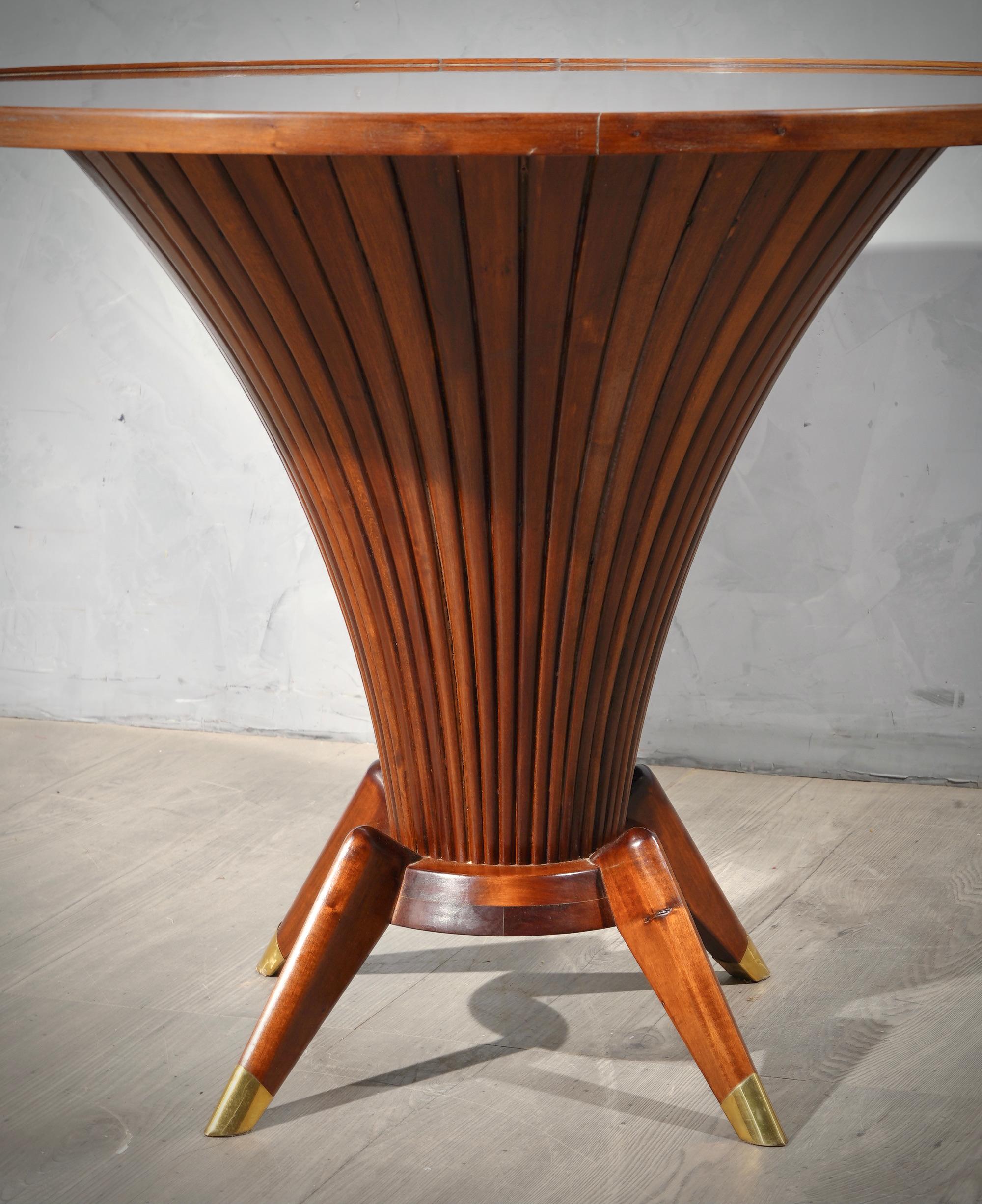 Midcentury Walnut Wood and Brass Italian Center Table, 1950 4