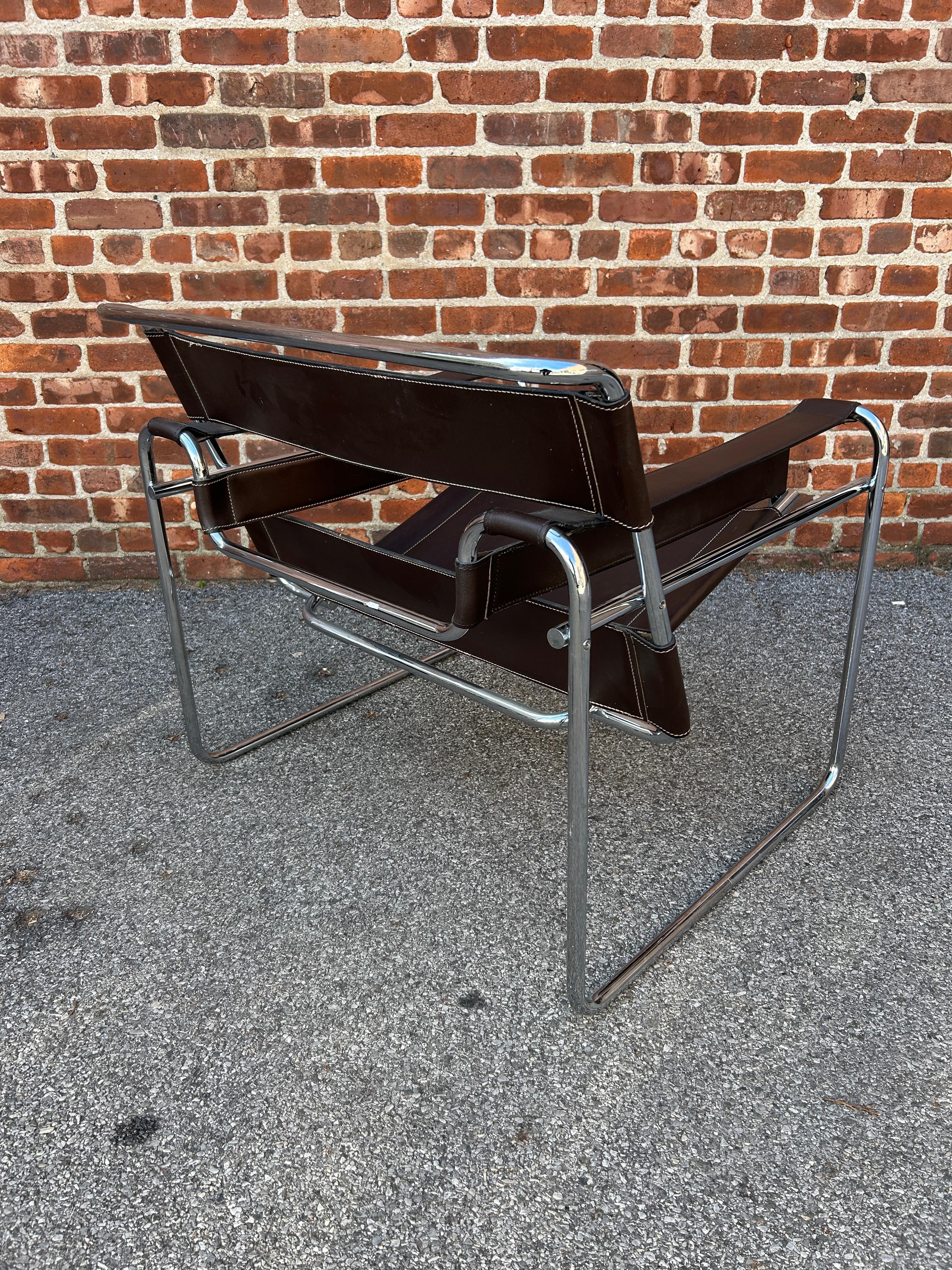 Midcentury Wassily Chair for Knoll Brown In Good Condition In BROOKLYN, NY