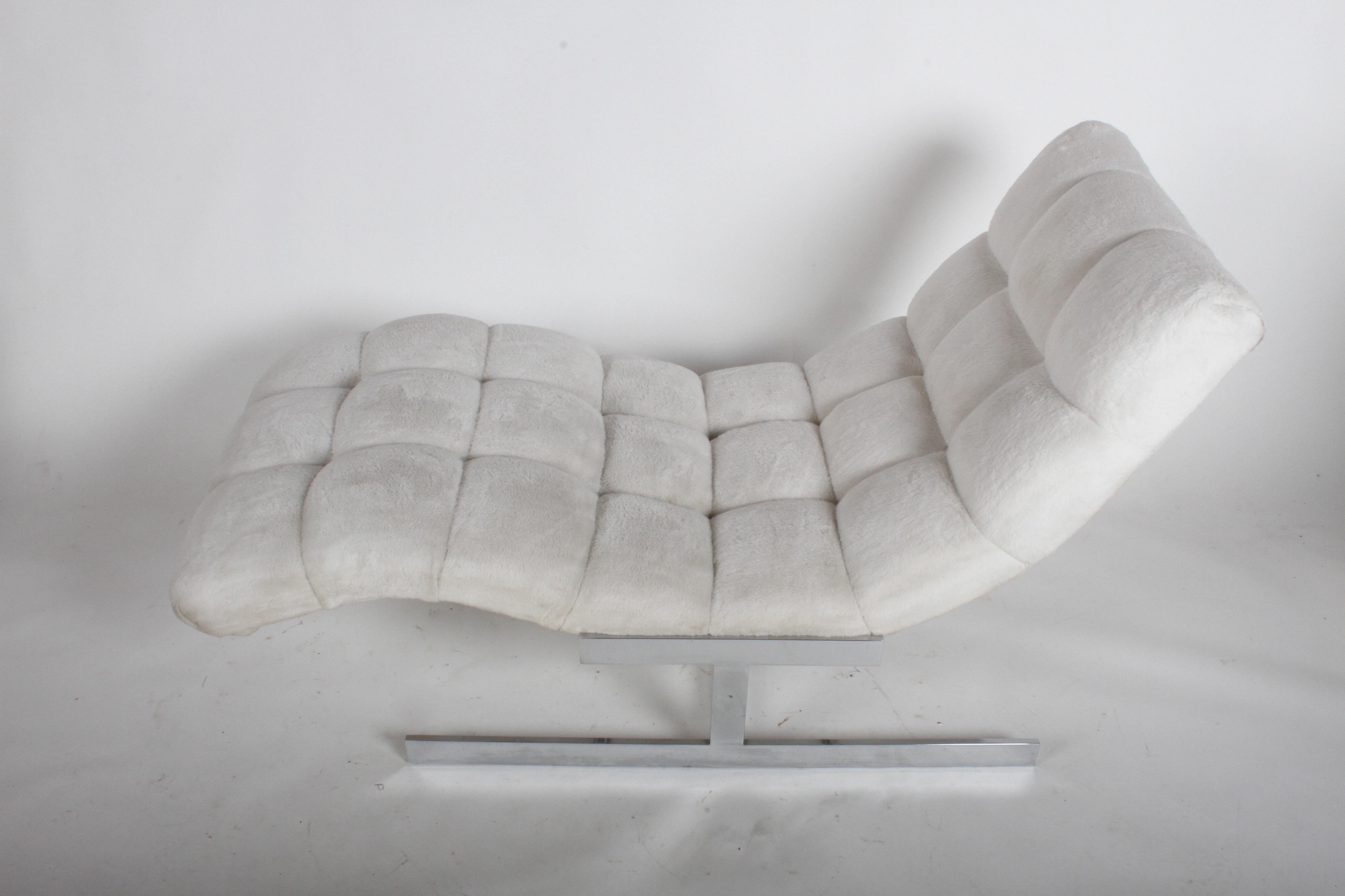 wave chaise