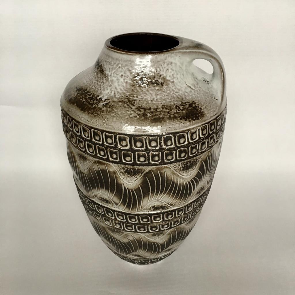 Midcentury West German ceramic floor vase from Carstens Tonnieshof. - Vase number 83-50
- Grey color palette.