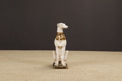 Scultura di cane Whippet di metà secolo in composito dipinto con collare dorato