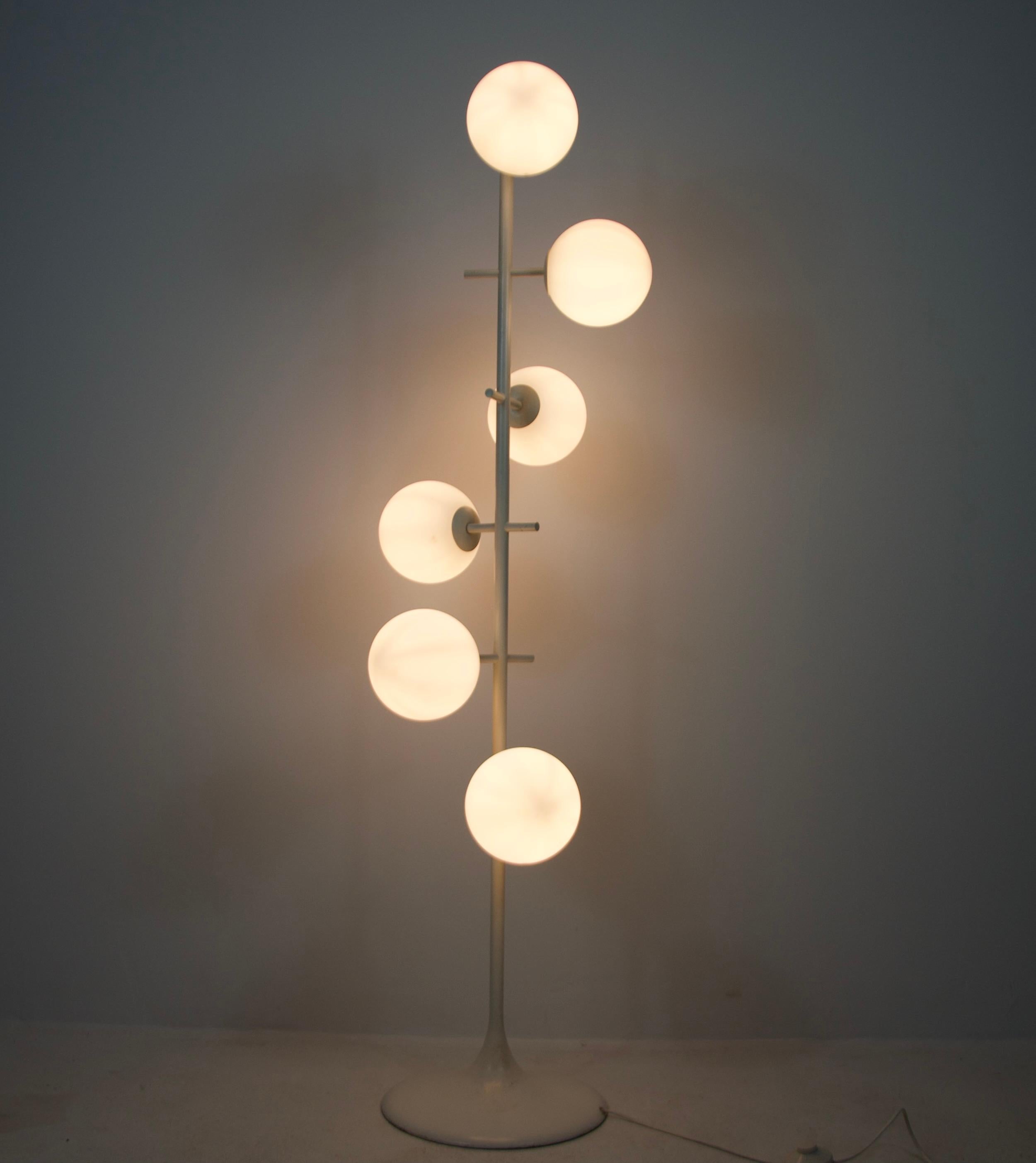 Midcentury White 6-Arm Space Age Floor Lamp by Max Bill for Temde 1960s 3