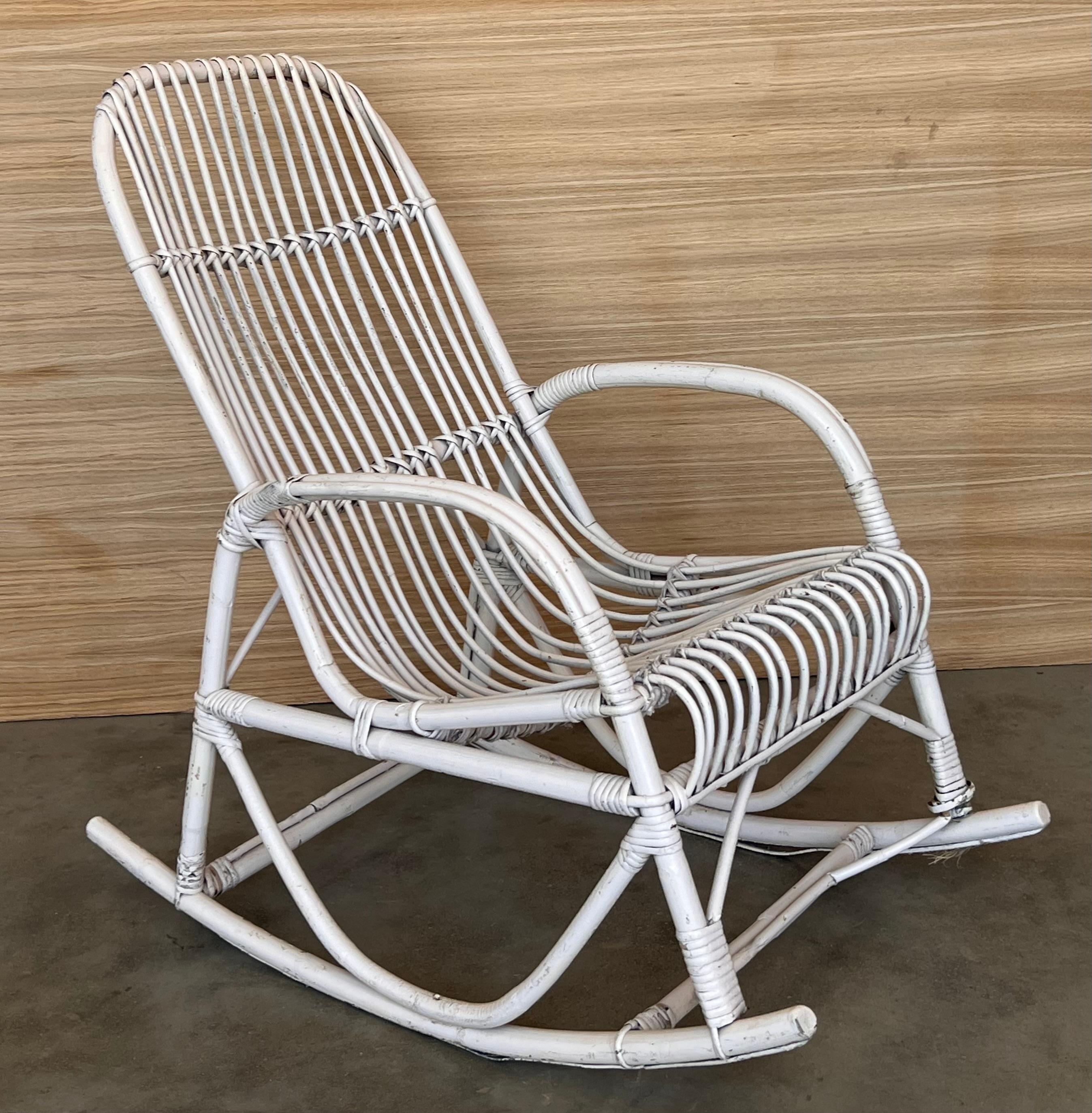 Bambù Sedie a dondolo in bambù bianco del Medioevo nello stile di Franco Albini, Italia in vendita