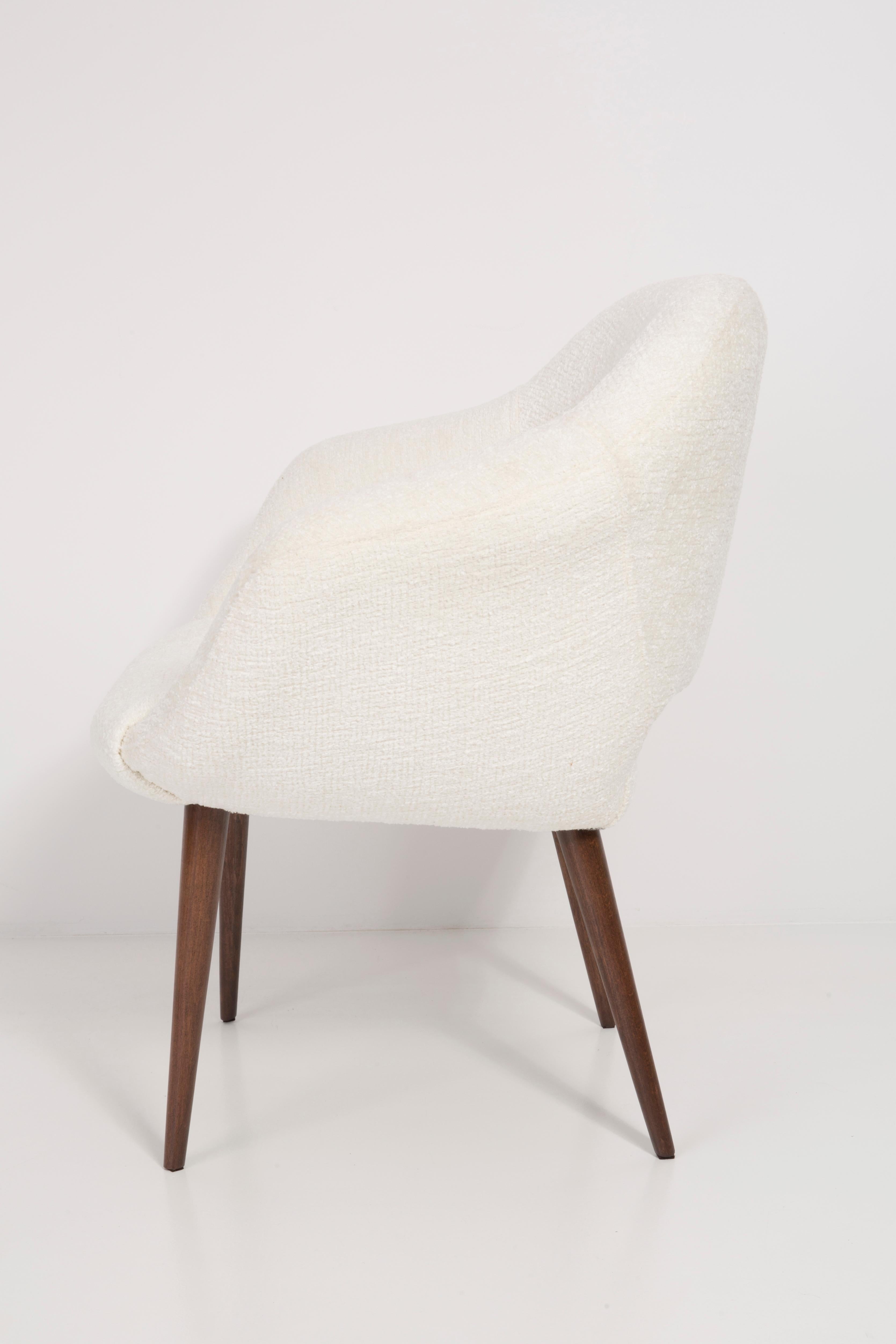 Hand-Crafted Midcentury White Boucle Club Armchair, 1960s For Sale