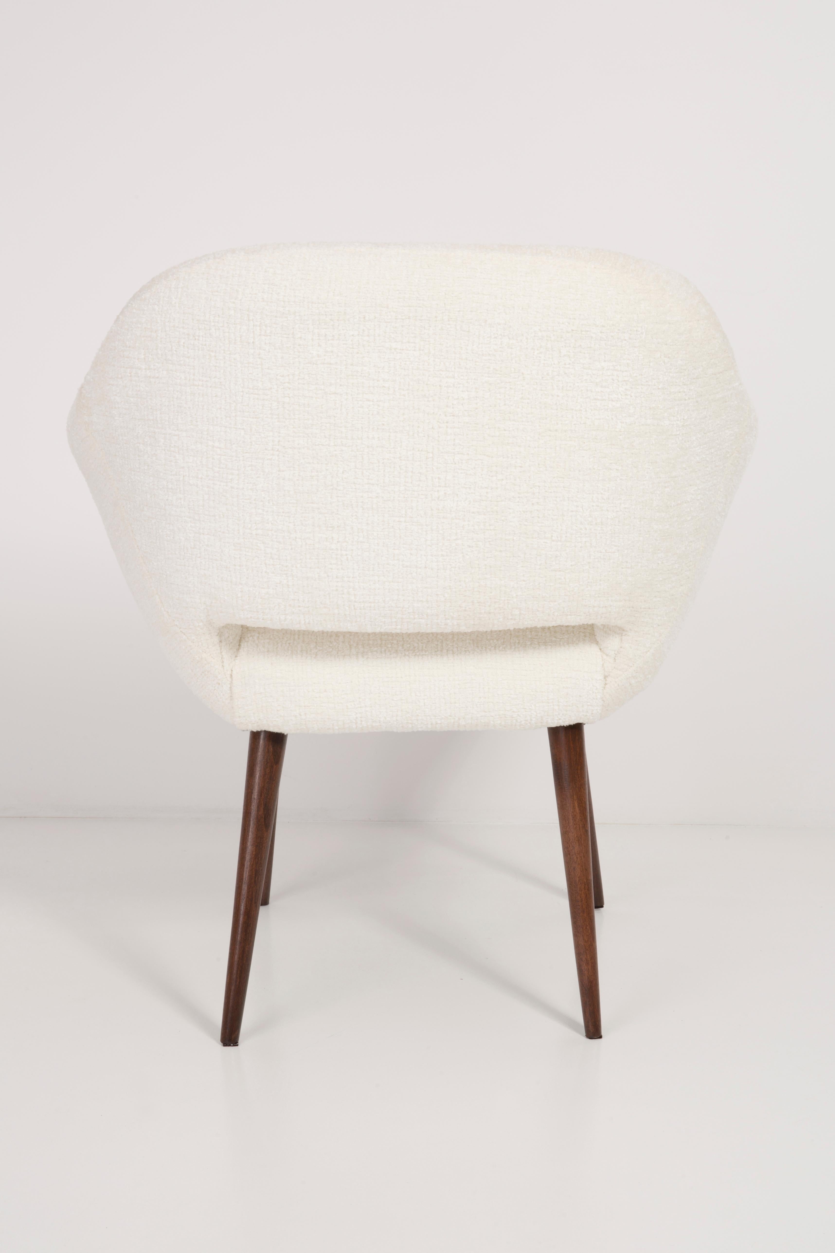 Midcentury White Boucle Club Armchair, 1960s For Sale 1