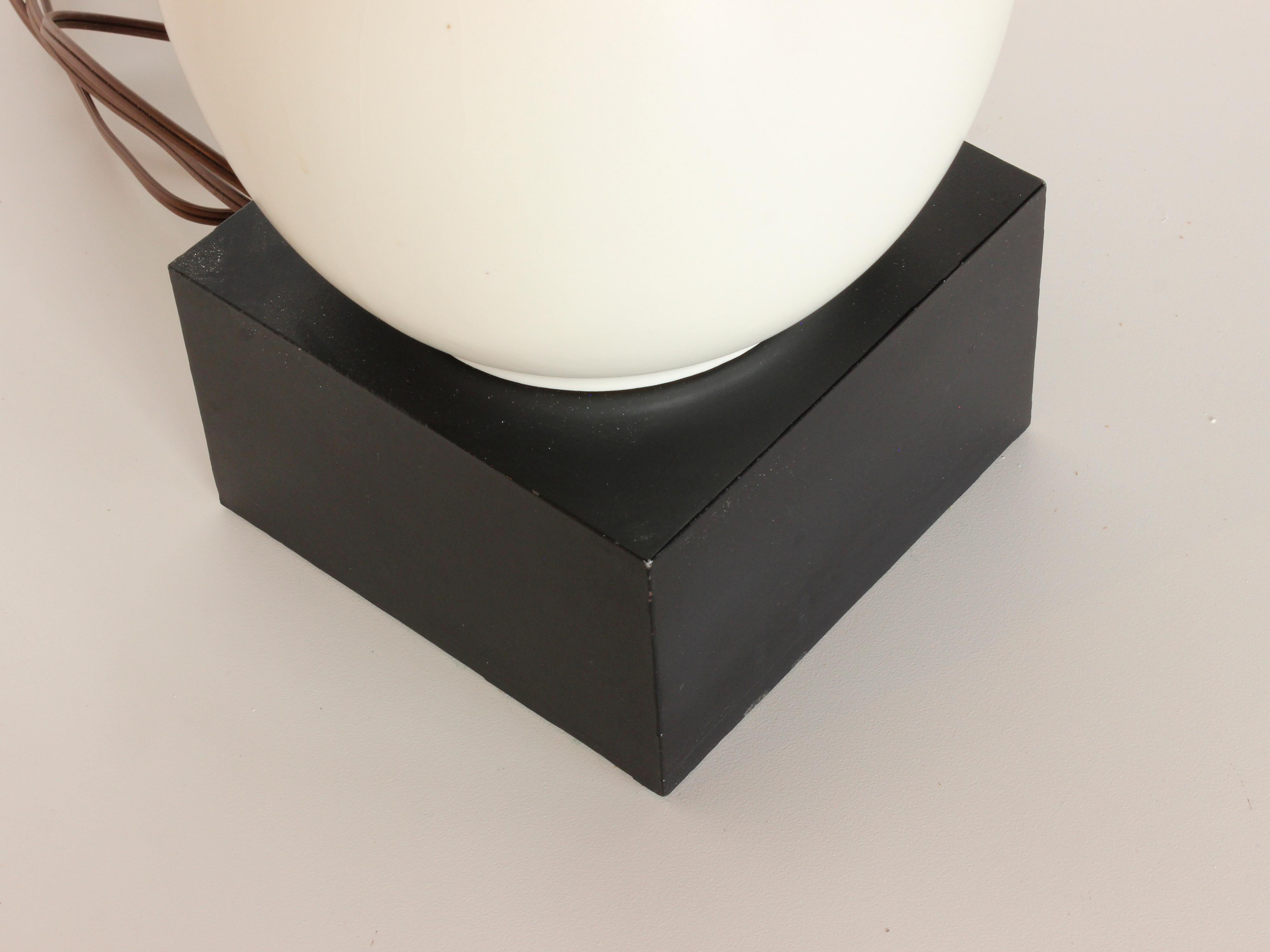 Midcentury White Craquelure Pottery Table Lamp with Black Shade For Sale 2