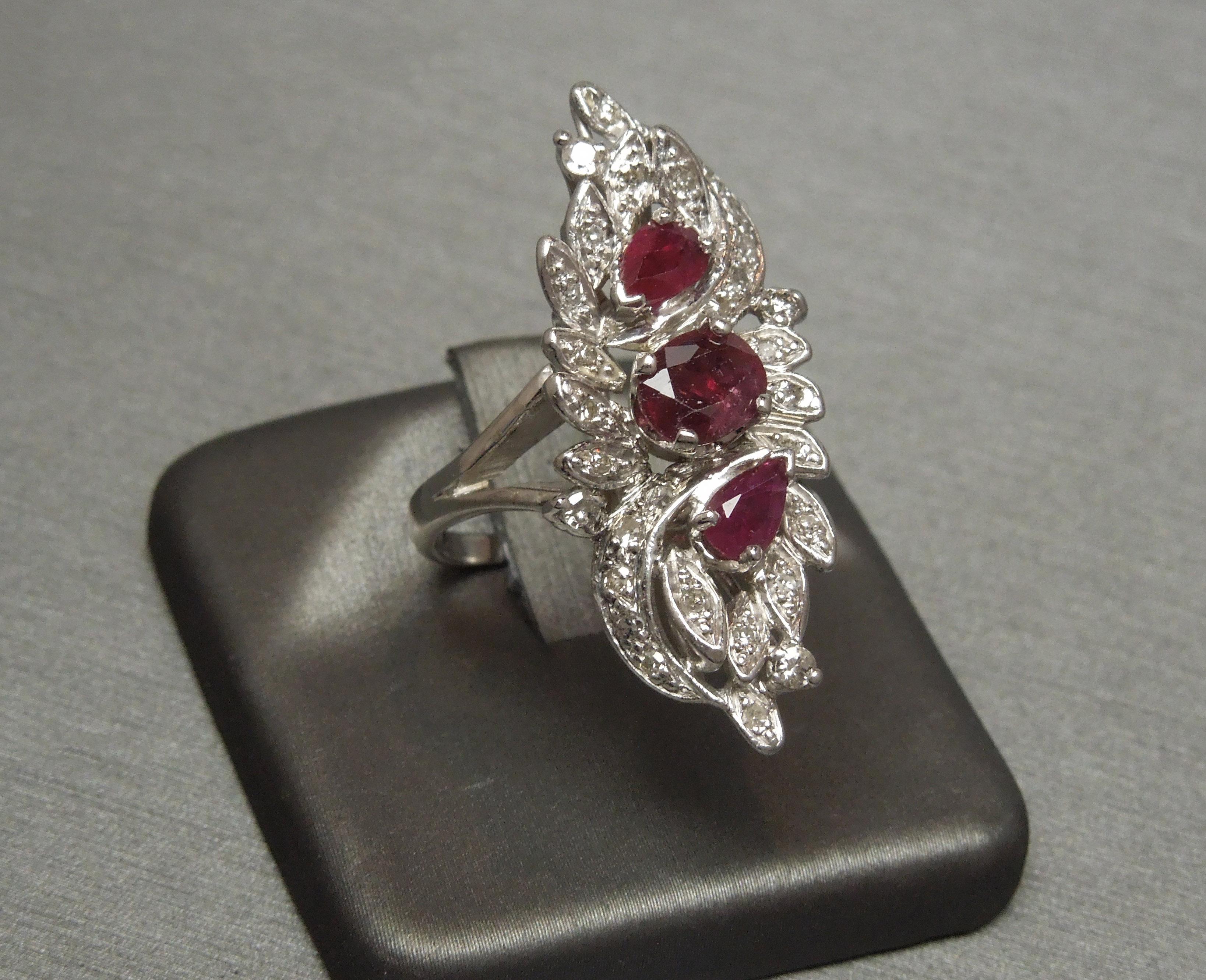 Midcentury White Gold Ruby Bouquet Ring In Good Condition For Sale In METAIRIE, LA