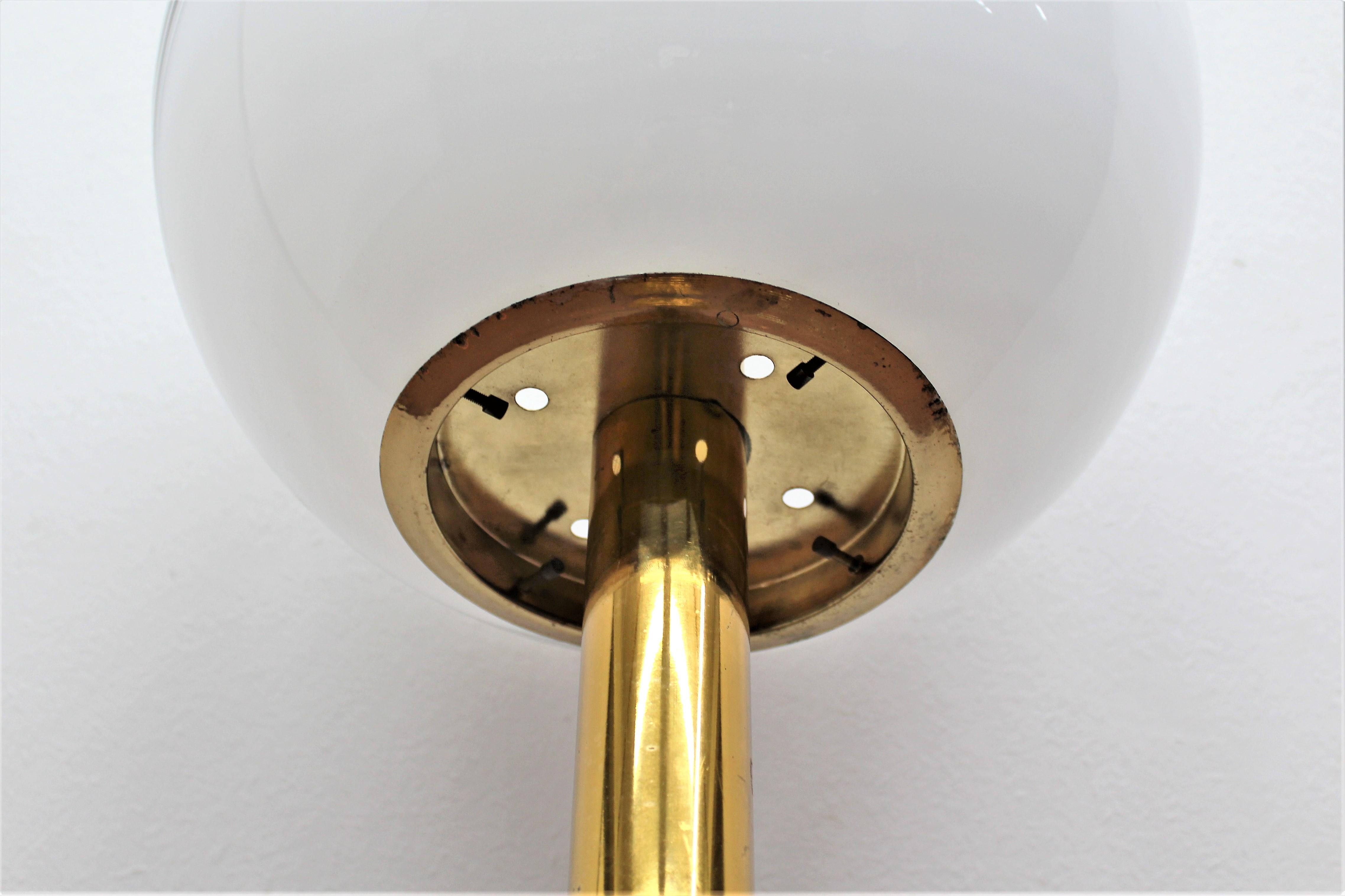 Midcentury White Opaline and Metal Floor Lamp after M. Vignelli, Italy, 1970s 10