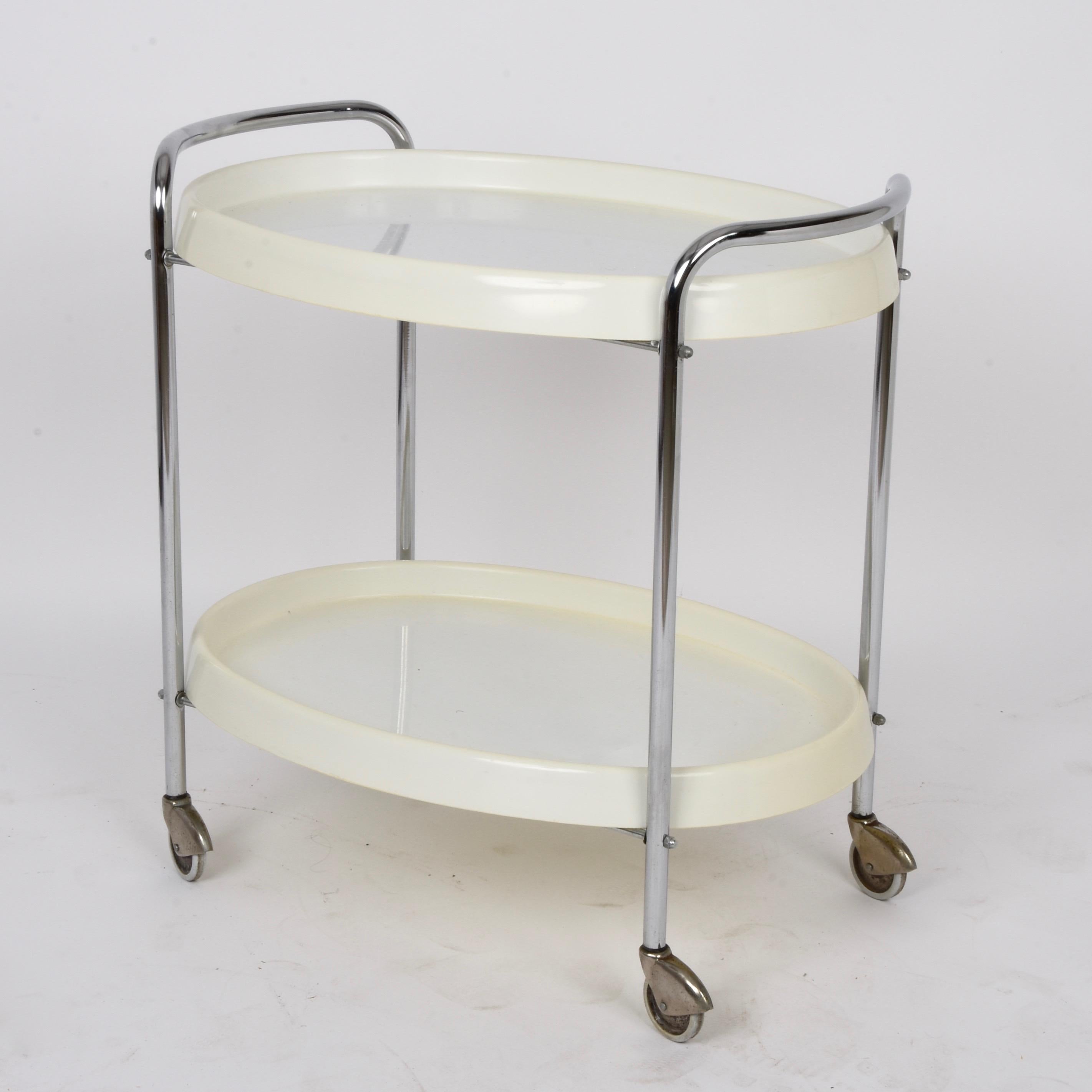 Midcentury White Plastic and Metal Chrome Italian Bar Cart Oval, 1950s In Good Condition For Sale In Roma, IT