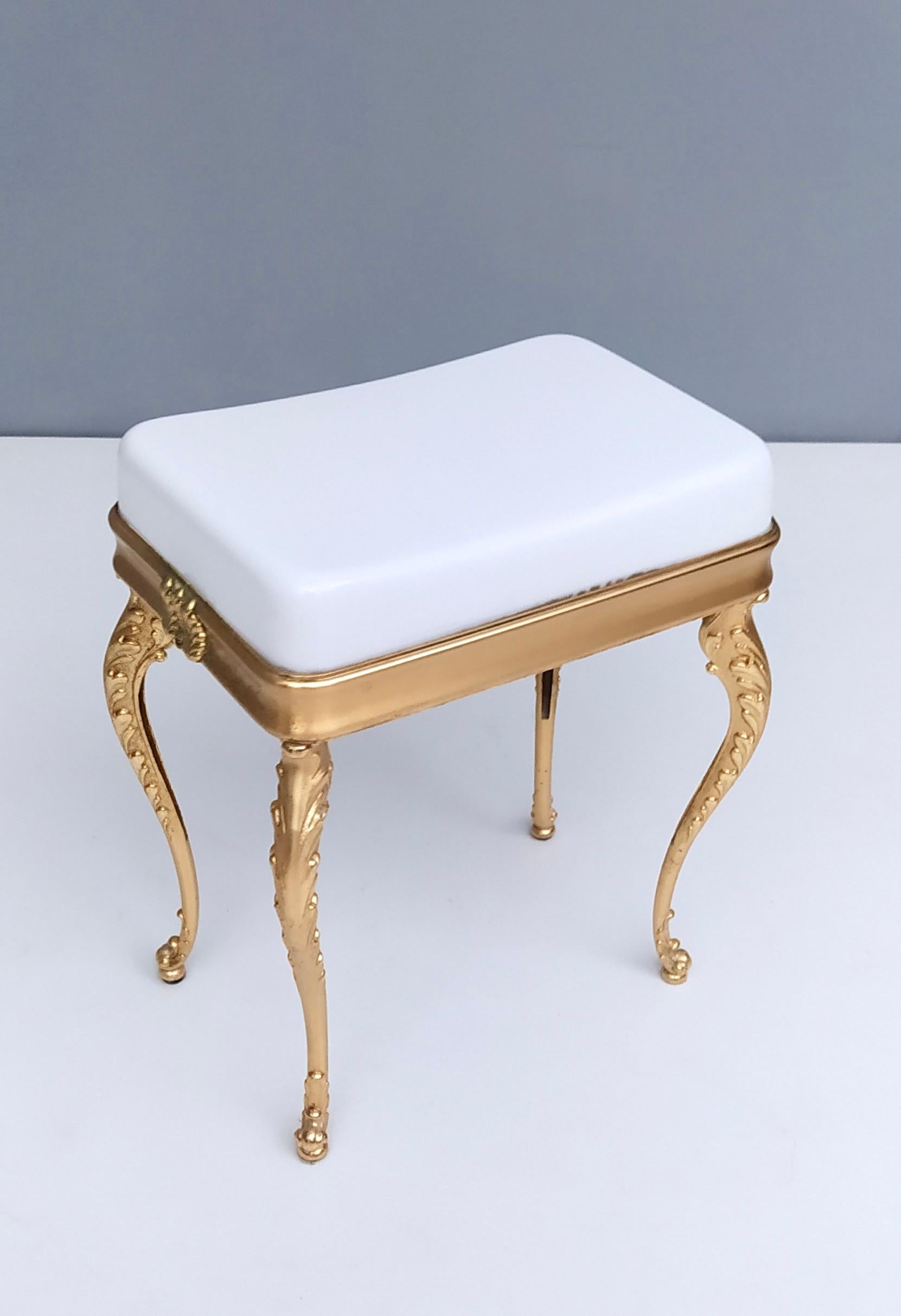 Mid-Century Modern Vintage White Plastic Seat Ottoman with Cast Brass Legs, Italy For Sale