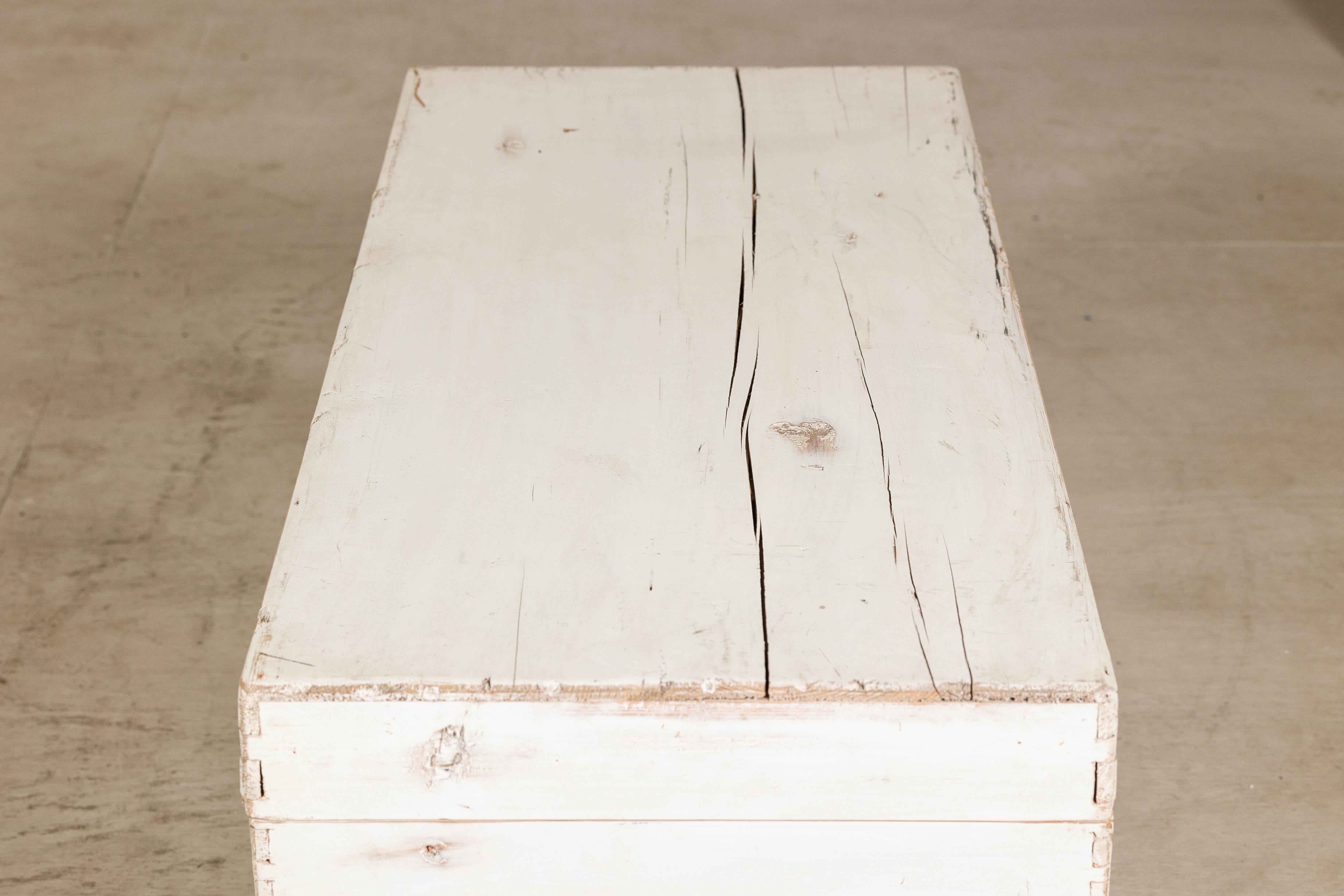 Midcentury Whitewashed Blanket Chest with Brass Hardware and Storage For Sale 2