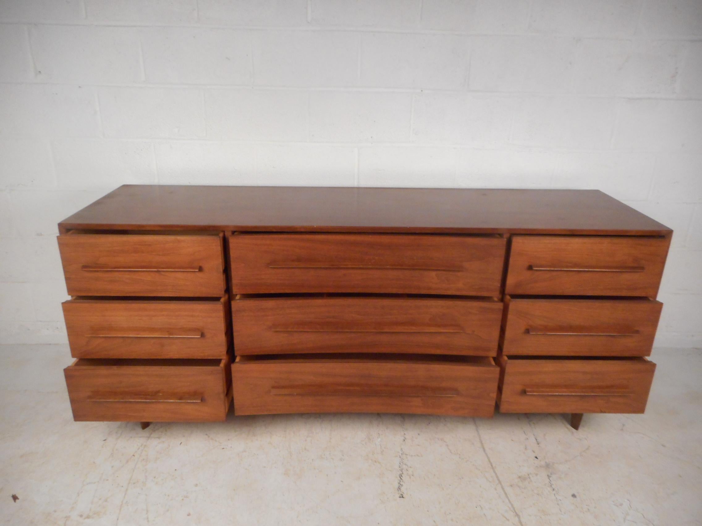 Midcentury Widdicomb Bedroom Set in the Style George Nakashima In Good Condition In Brooklyn, NY