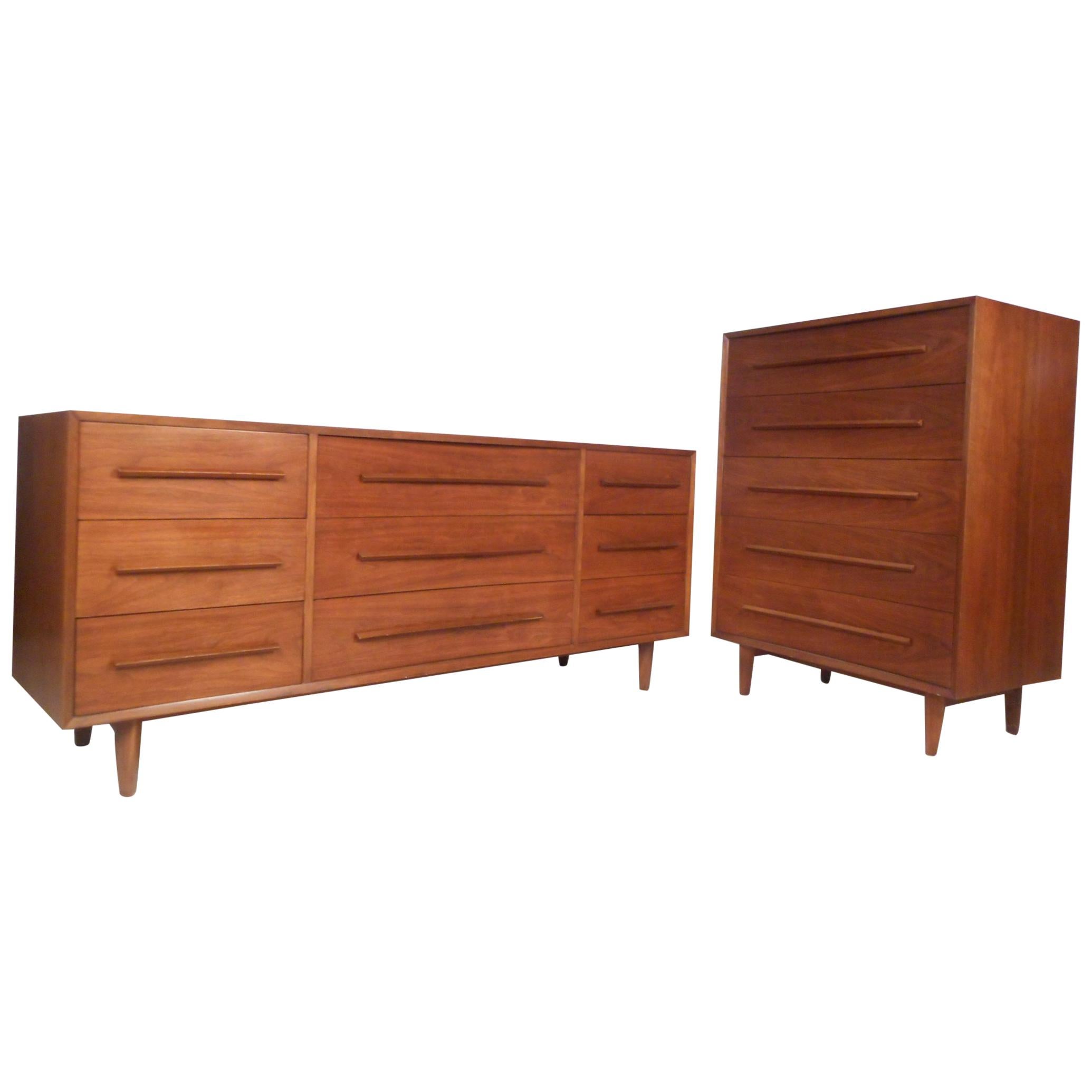 This beautiful pair of vintage modern bedroom dressers featured in the style of George Nakashima, offer unique concave drawer fronts with beautifully sculpted drawer pulls. This set includes a matching pair of nightstands. An impressive set that