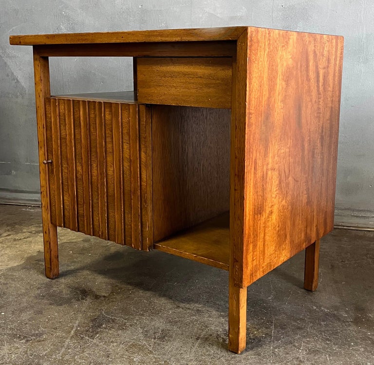 Midcentury Widdicomb Night Stands or Side Tables For Sale 6