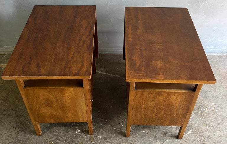 Midcentury Widdicomb Night Stands or Side Tables For Sale 7