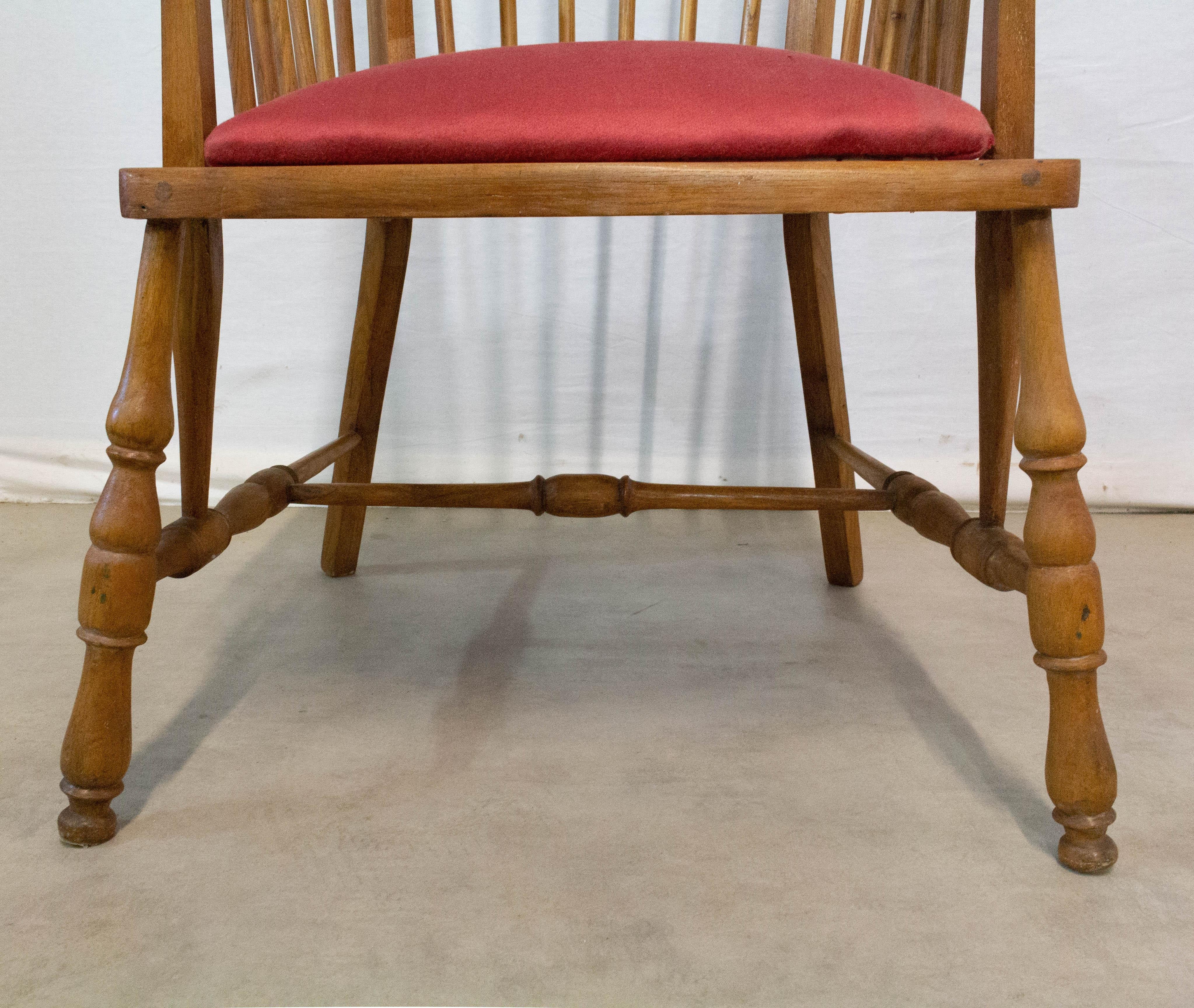 Midcentury Windsor Armchair Elm Chair, circa 1950 For Sale 4