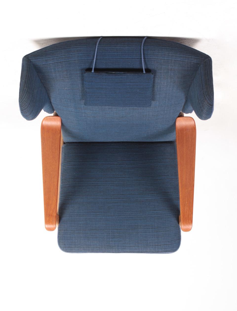 Midcentury Wingback Chair in Teak and Oak, Danish Design, 1960s 1
