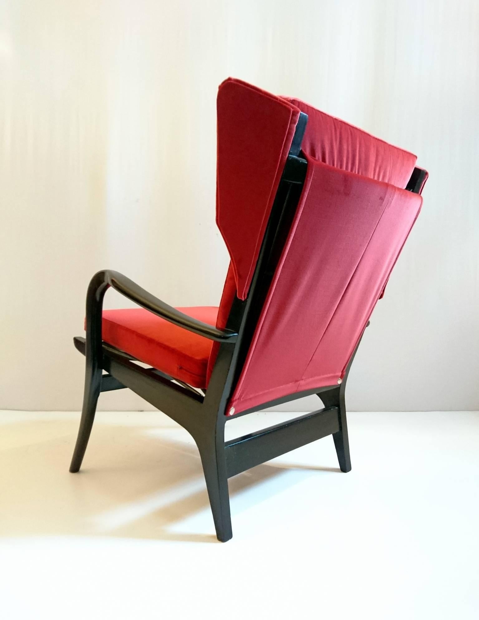 Midcentury Wingback Armchair in Red Velvet and Blackened Wood In Good Condition In Albano Laziale, Rome/Lazio