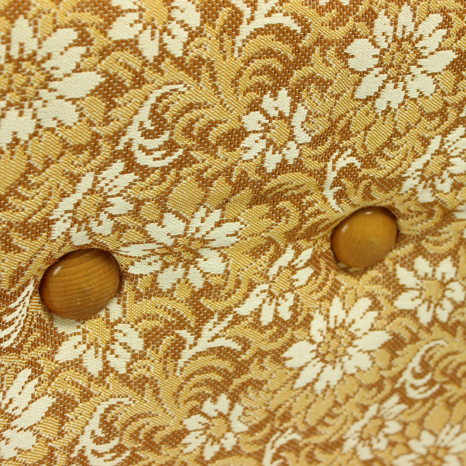 Fauteuil à roulettes du milieu du siècle par Ton, Tchécoslovaquie années 1960 en vente 6