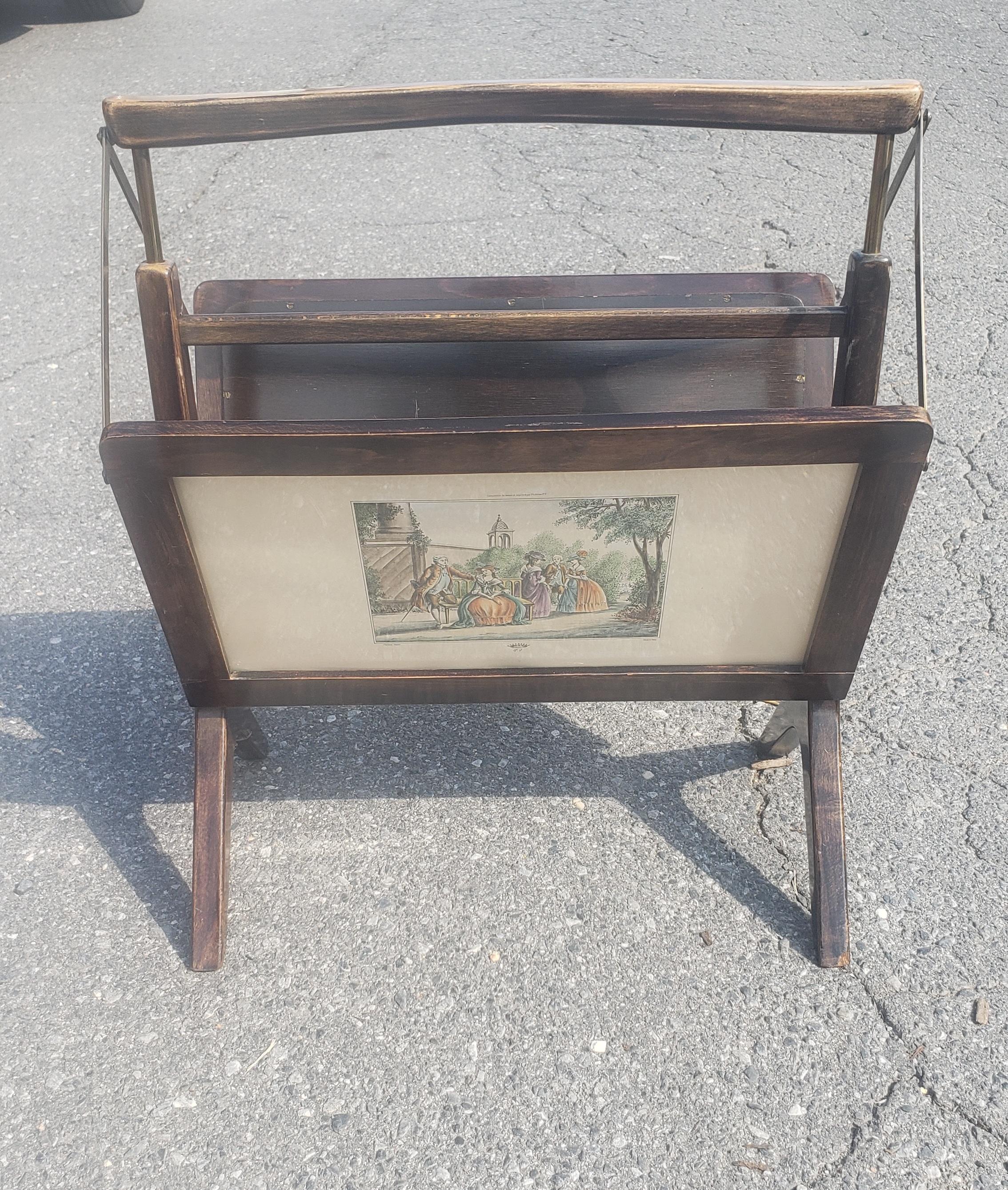 Midcentury Wood and Brass Italian Magazine Rack in Ico Parisi Style, 1950s In Good Condition For Sale In Germantown, MD