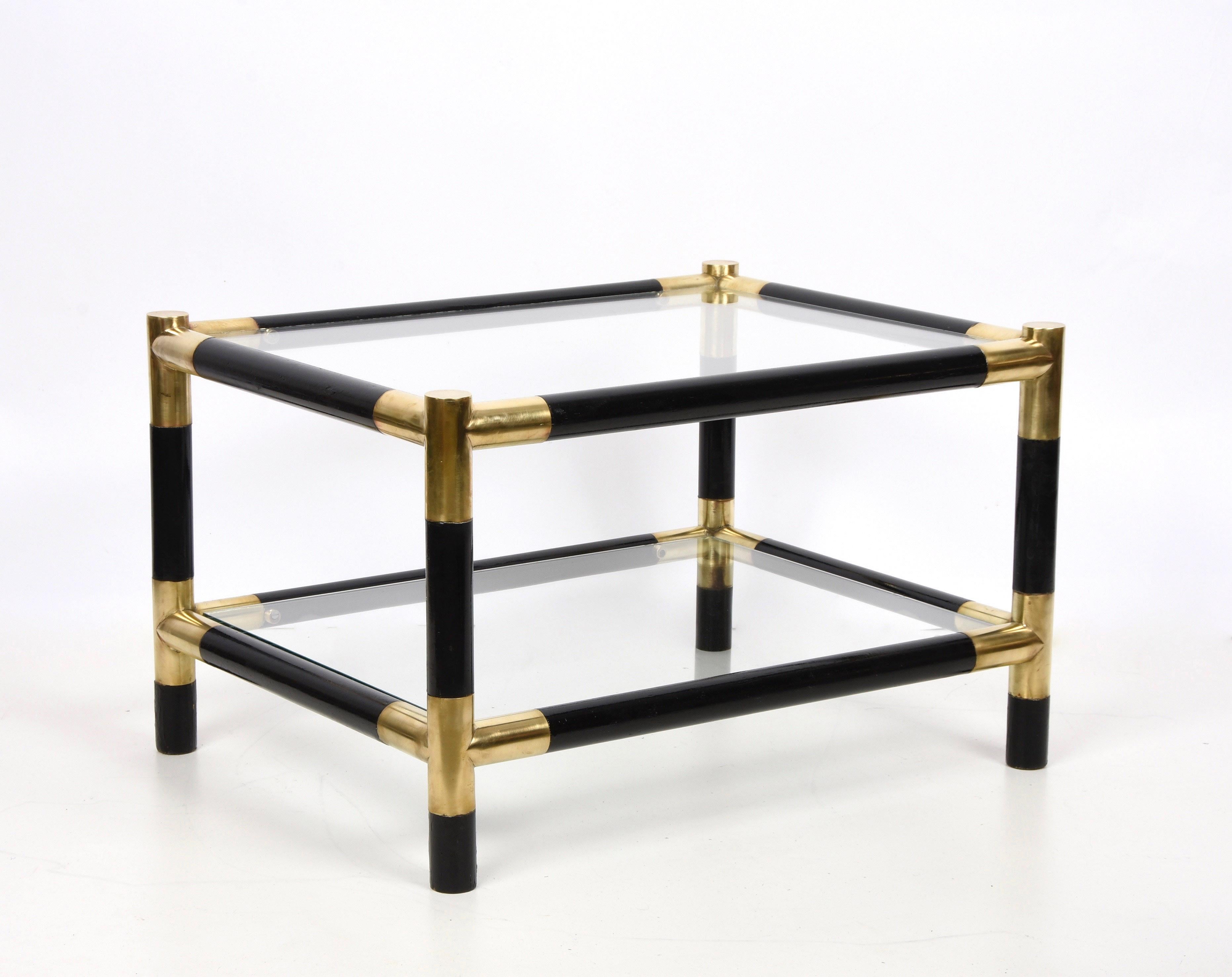 Midcentury Wood and Brass Italian Side Table with Two Crystal Shelves, 1970s For Sale 1