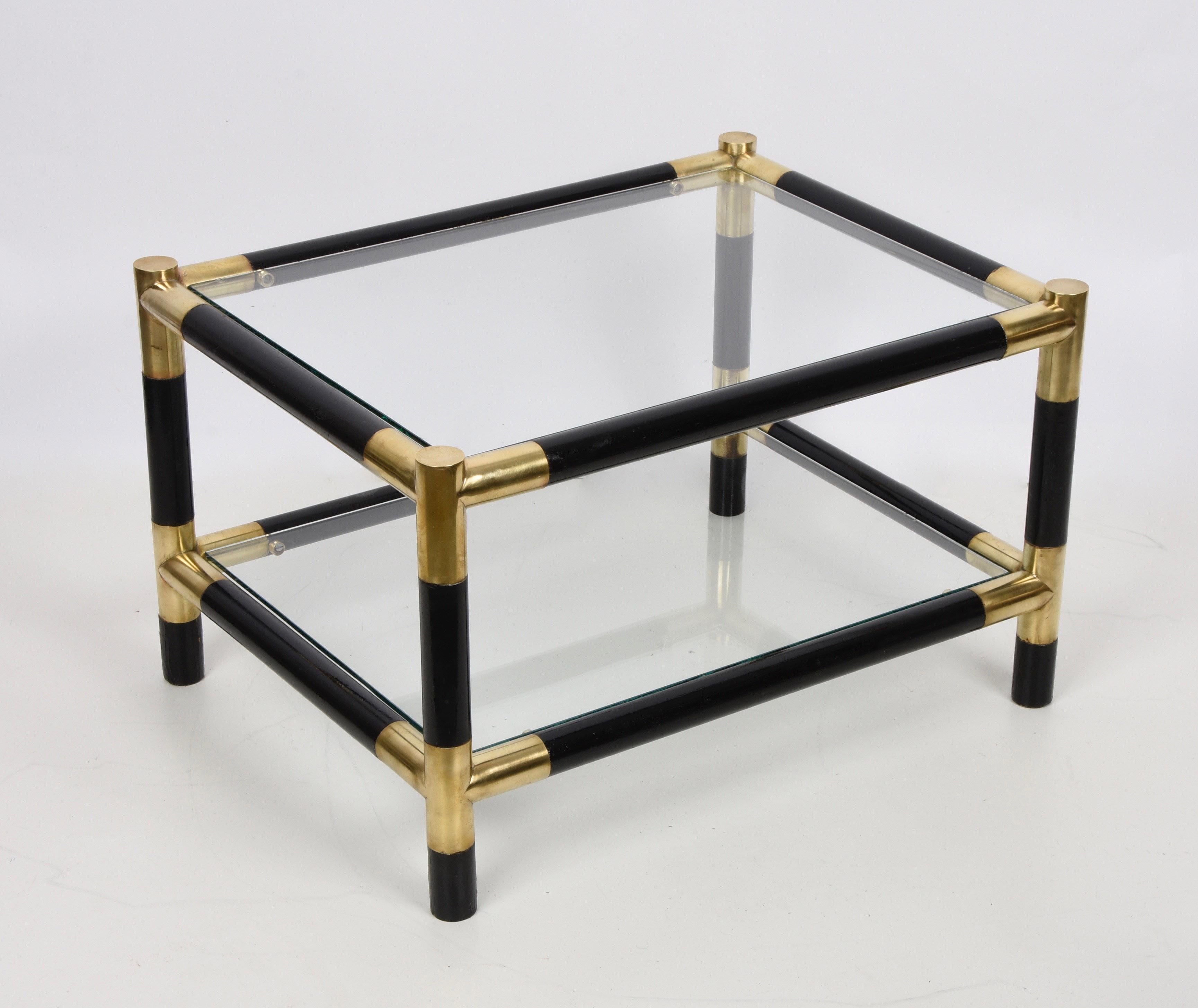 Midcentury Wood and Brass Italian Side Table with Two Crystal Shelves, 1970s For Sale 2