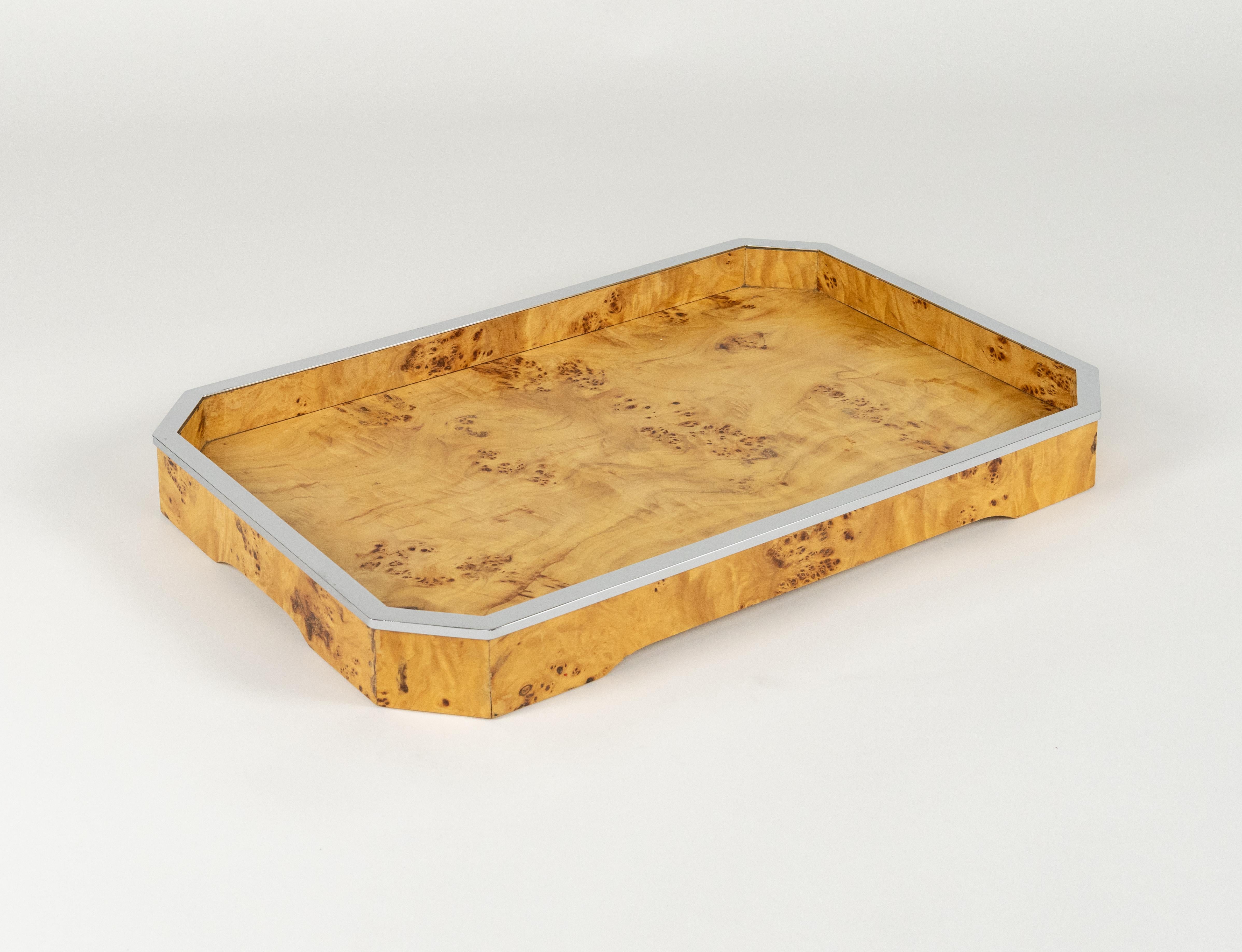 Bandeja de servir de madera y cromo de mediados de siglo atribuida a Tommaso Barbi, Italia Años 70 en venta 5