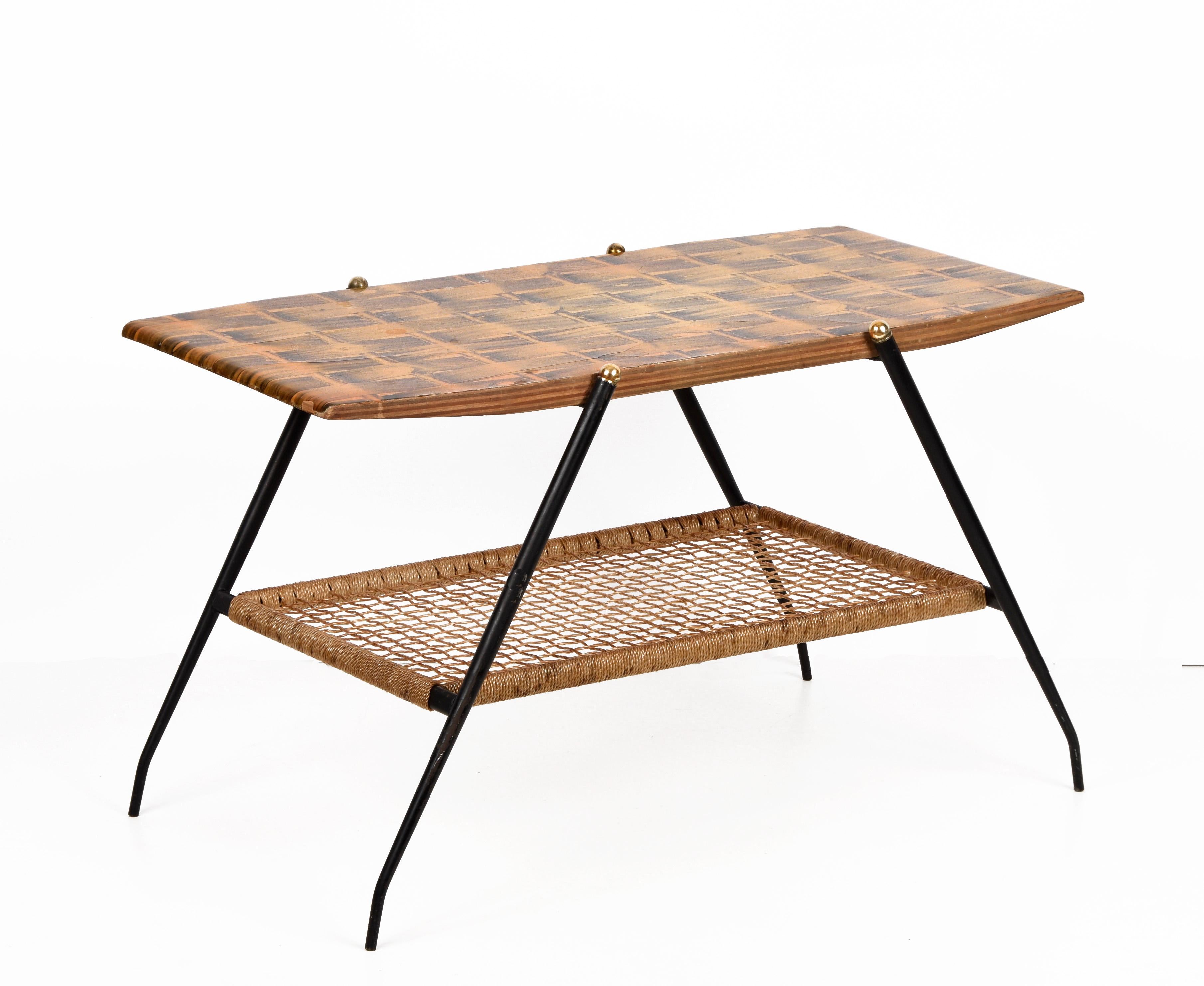 Midcentury Wood and Metal Italian Coffee Table with Brass Magazine Rack, 1950s For Sale 2