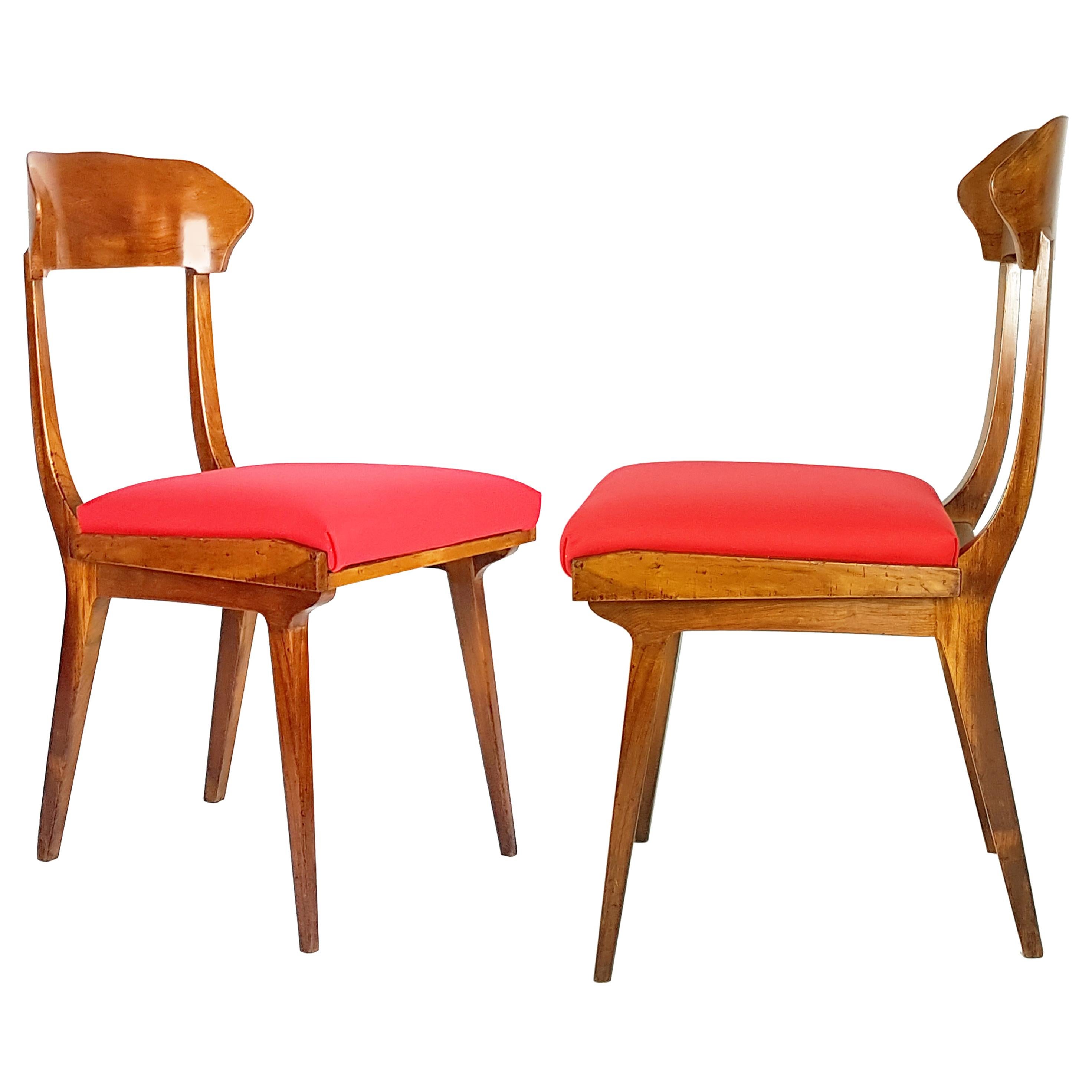 Beistellstühle aus Holz und rotem Stoff aus der Jahrhundertmitte von Fratelli Barni Mobili d'Arte im Angebot