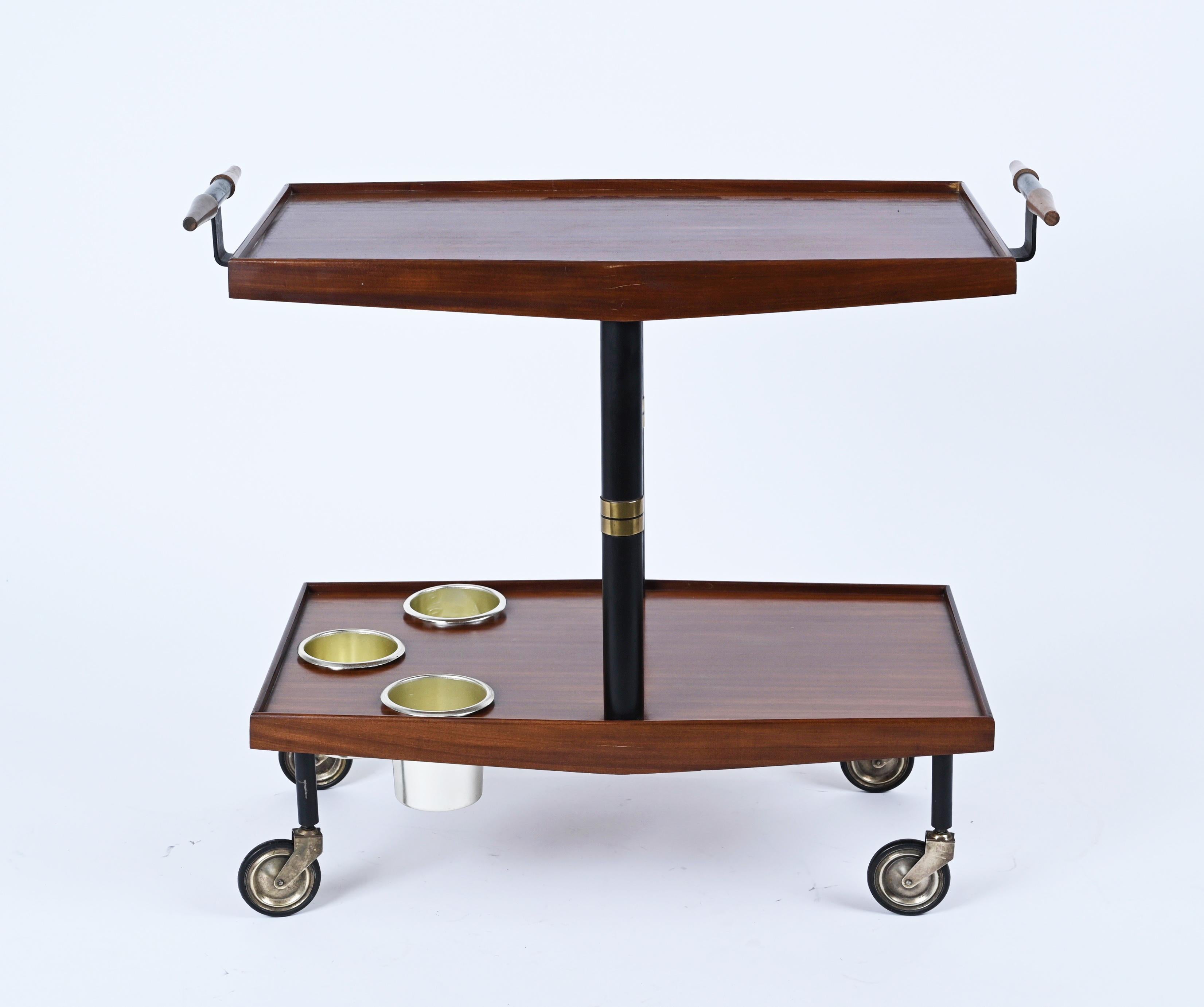 Midcentury Wood Brass and Enameled Metal Serving Bar Cart and Bottle Holder 1960 In Good Condition For Sale In Roma, IT