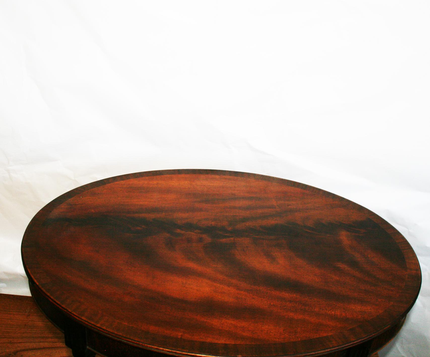 Mid-20th Century Midcentury Wood Coffe or Side Oval Table, Italy, 1940s