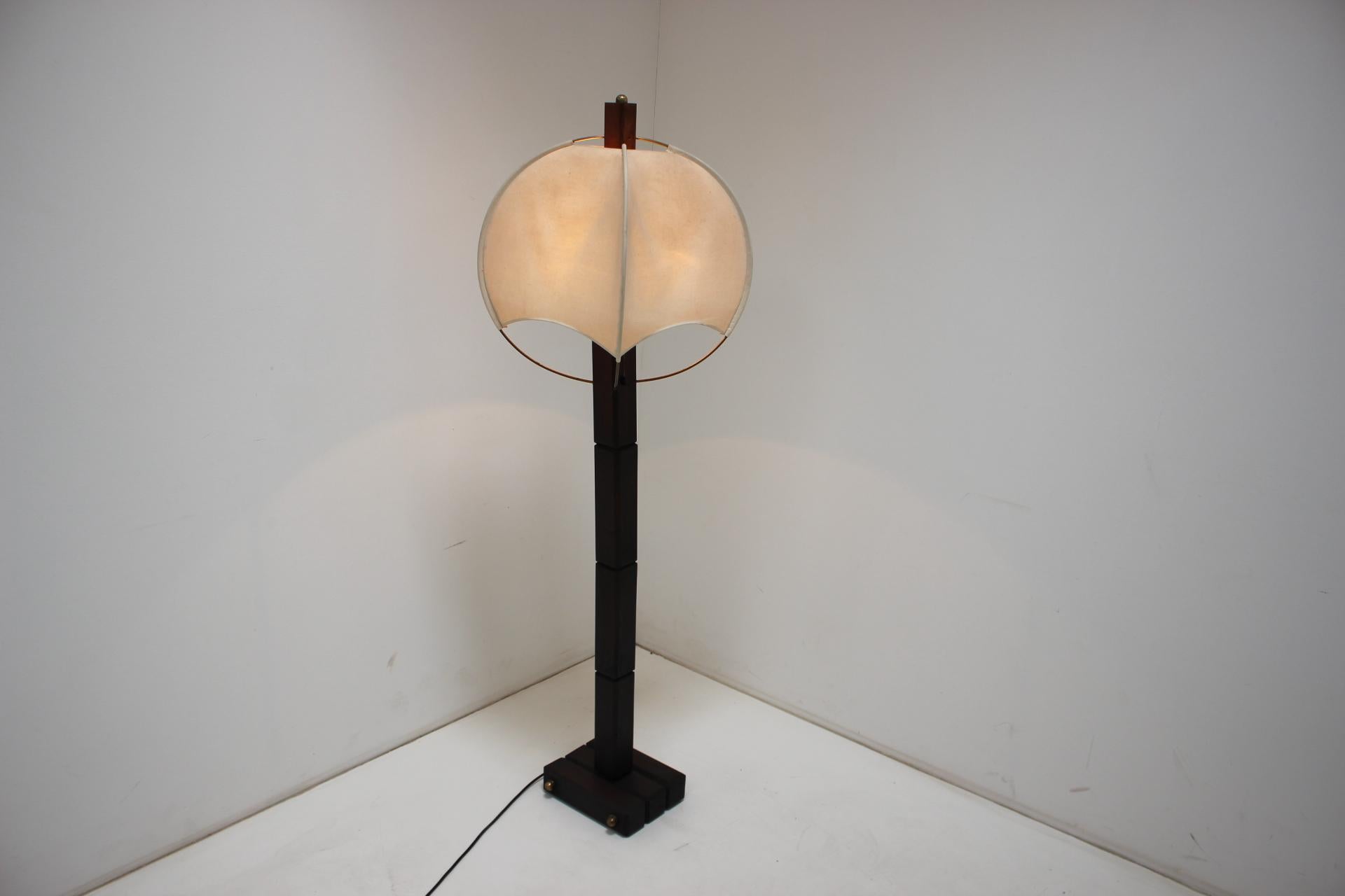 Midcentury Wood Floor Lamp, 1970s For Sale 4